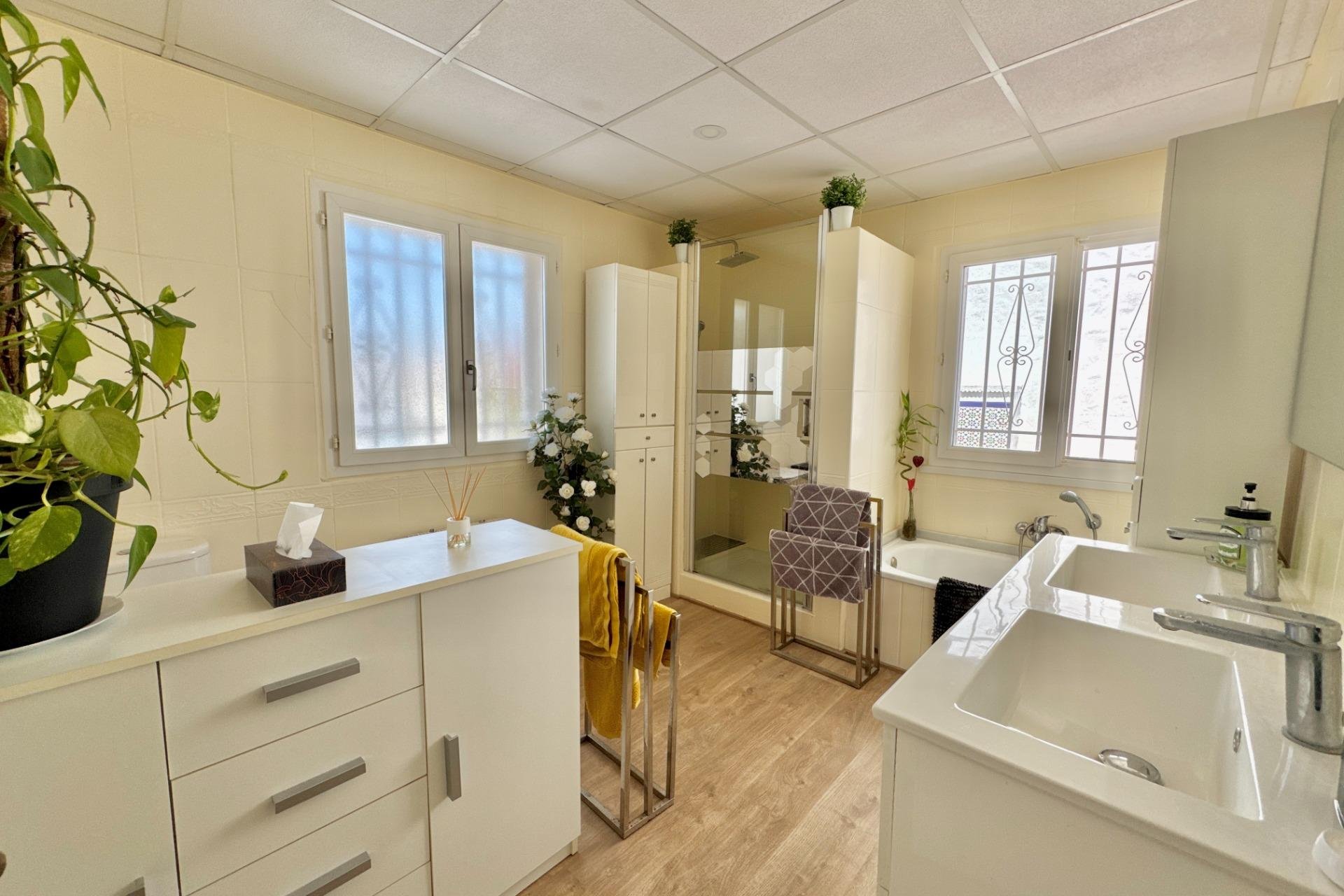 Wiederverkauf - Villa -
Dolores - Comunidad Valenciana