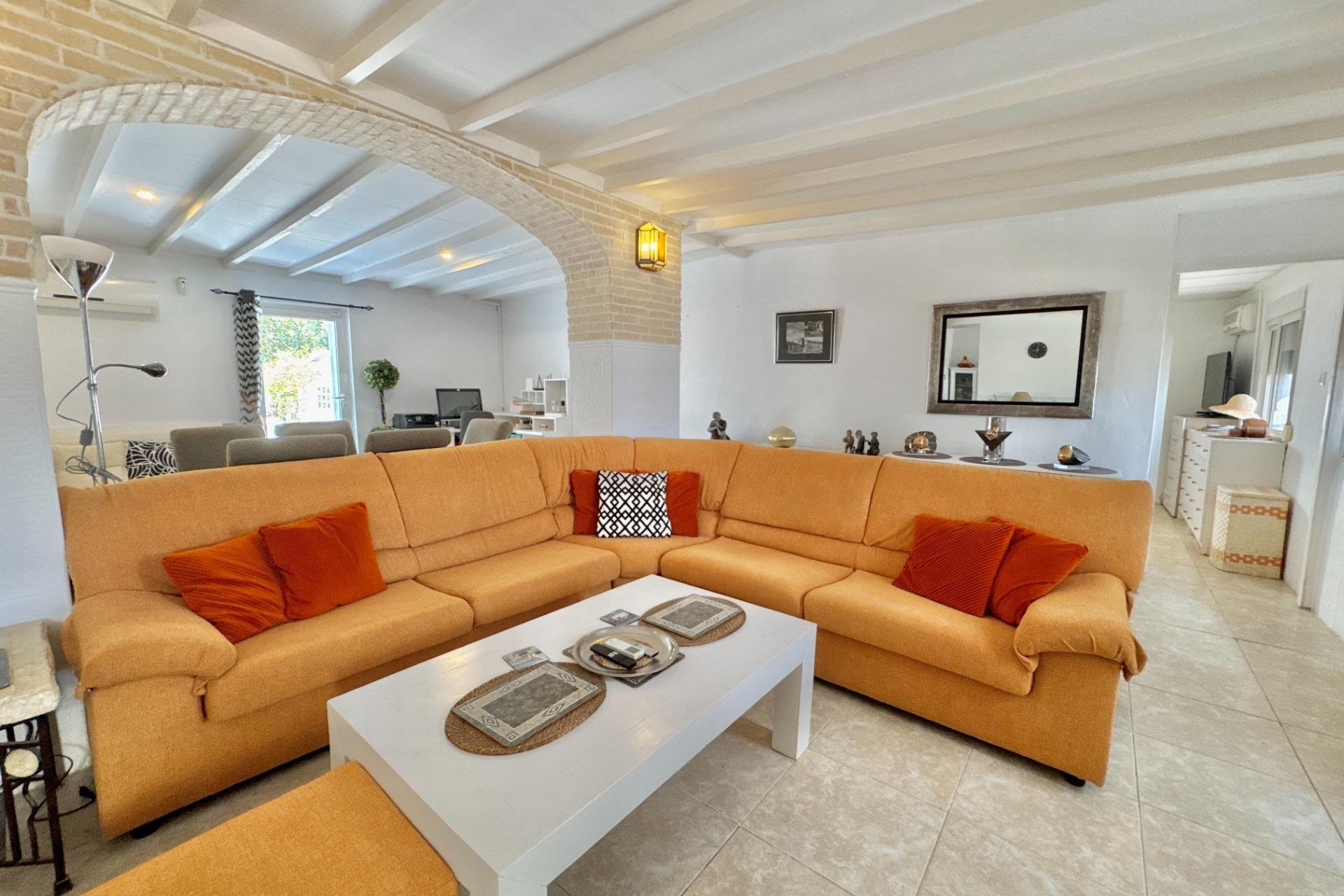 Wiederverkauf - Villa -
Dolores - Comunidad Valenciana