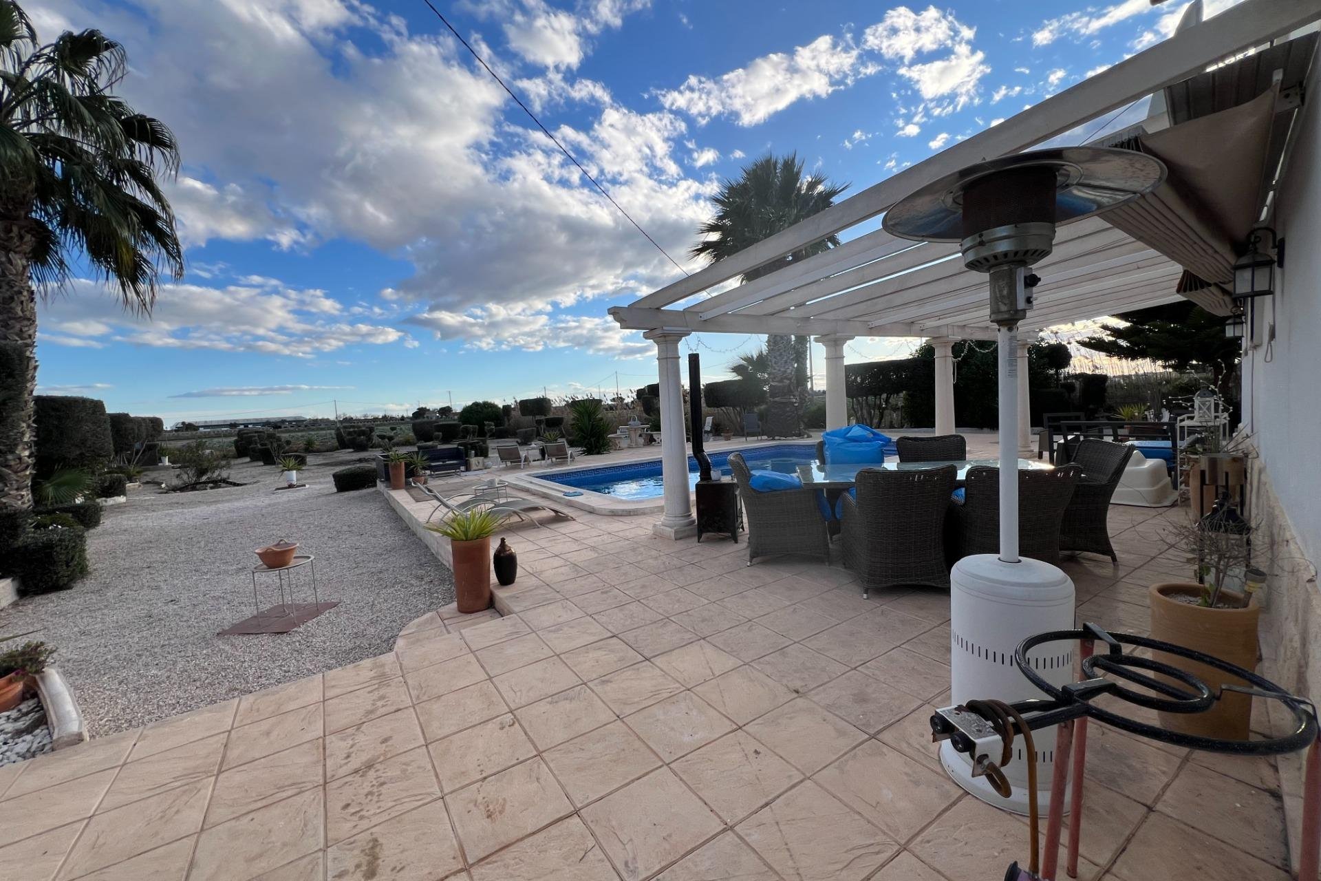 Wiederverkauf - Villa -
Dolores - Comunidad Valenciana