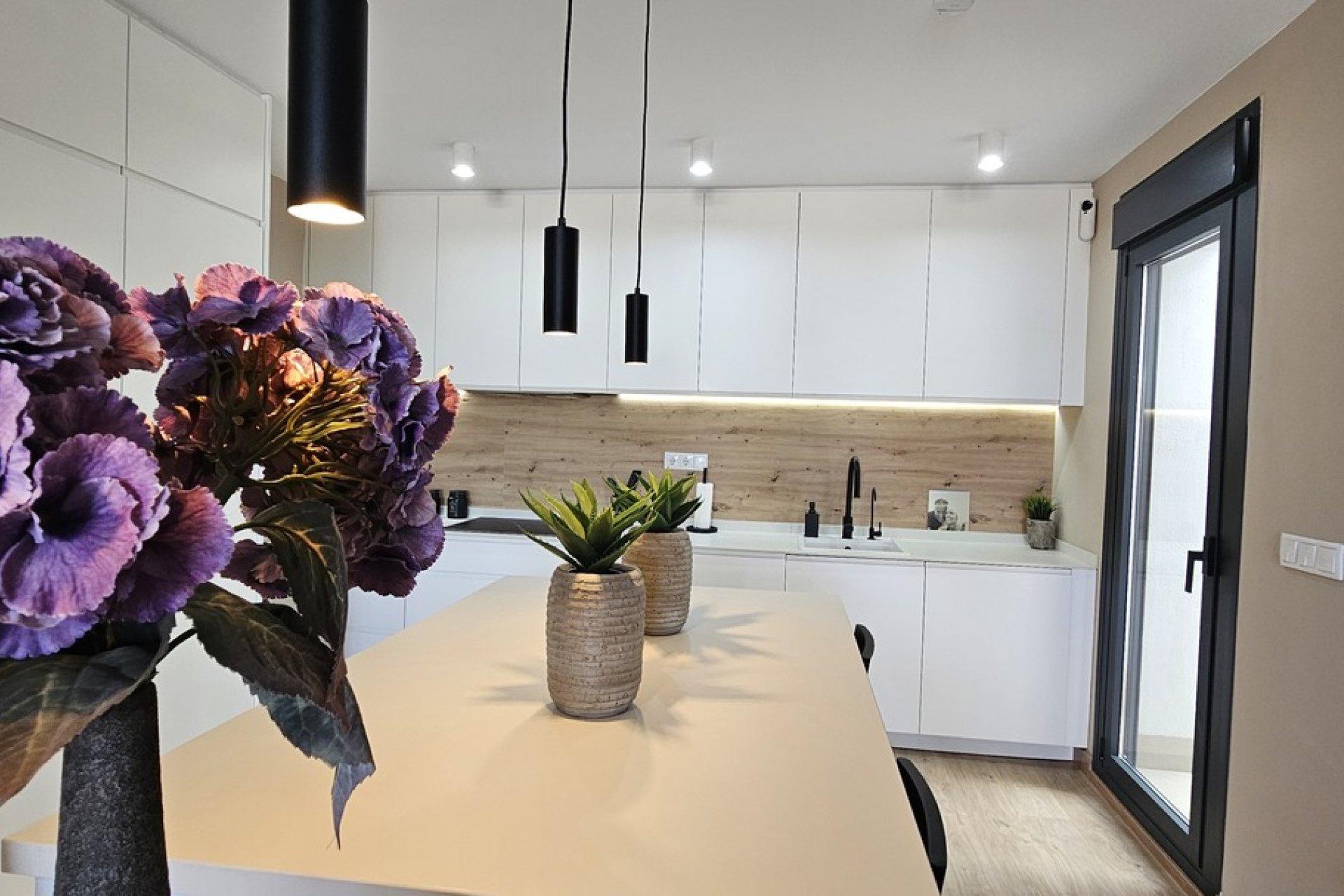 Wiederverkauf - Villa -
Dolores - Sector 4