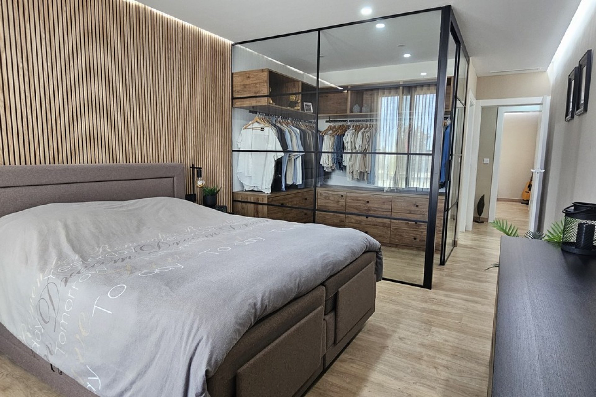 Wiederverkauf - Villa -
Dolores - Sector 4