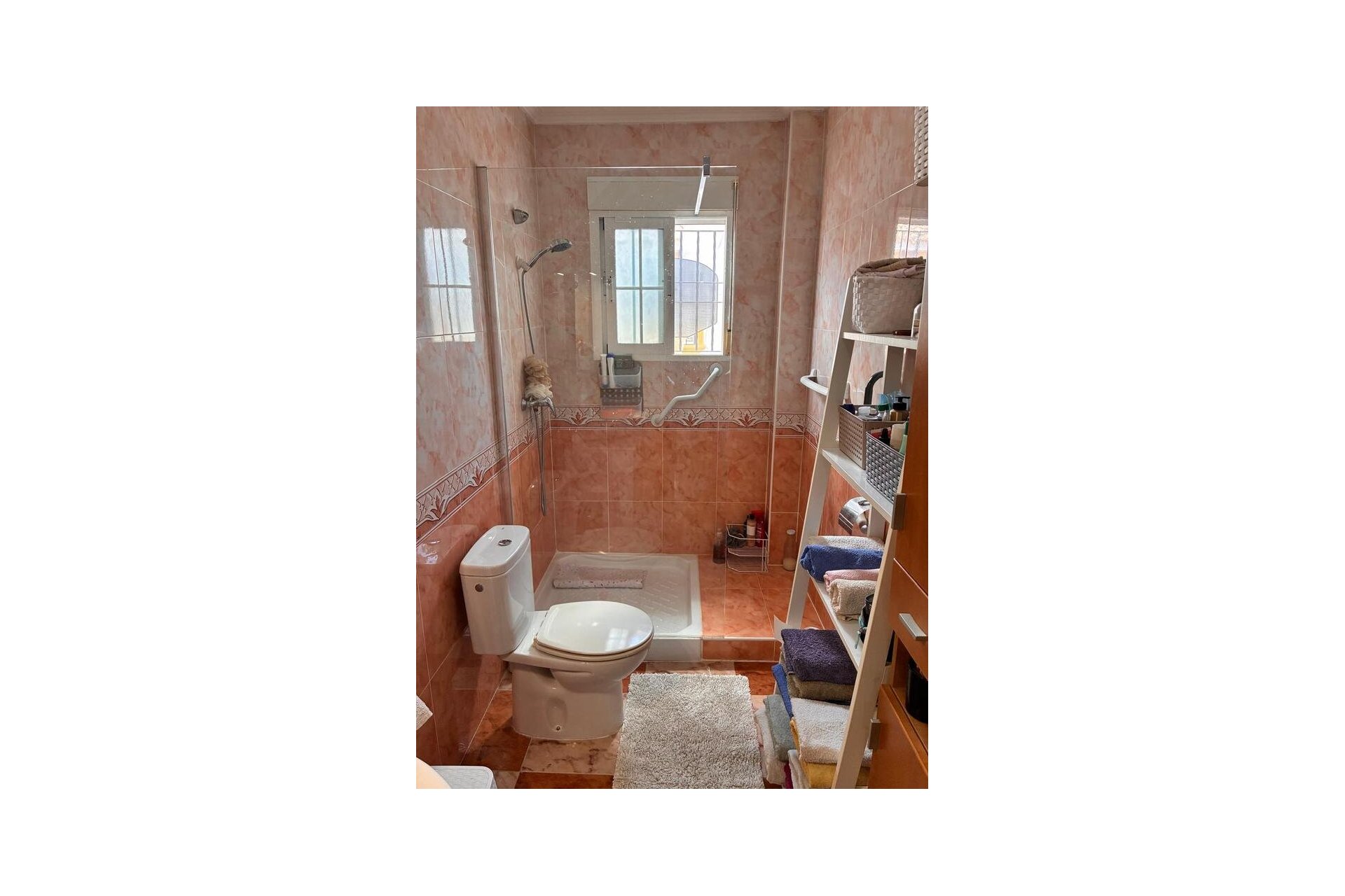 Wiederverkauf - Villa / Doppelhaushälfte -
Lomas de Caboroig - Costa Blanca