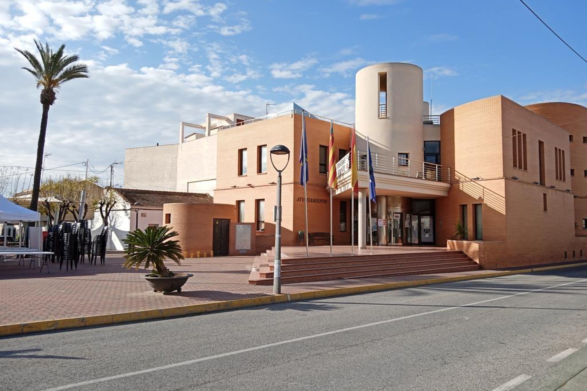 Wiederverkauf - Villa / Doppelhaushälfte -
Los Montesinos - PUEBLO CENTRO