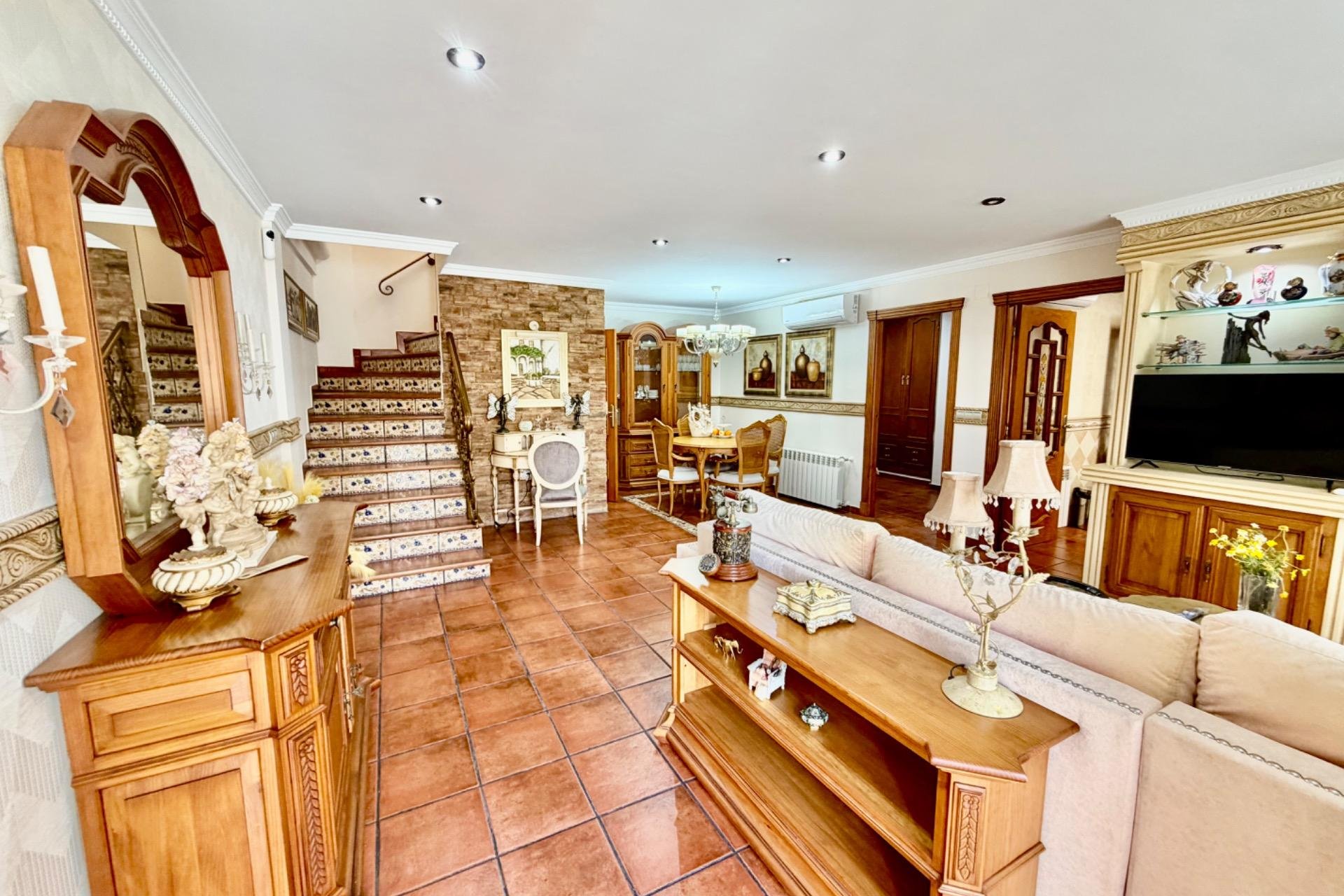 Wiederverkauf - Villa / Doppelhaushälfte -
Orihuela Costa - La Zenia