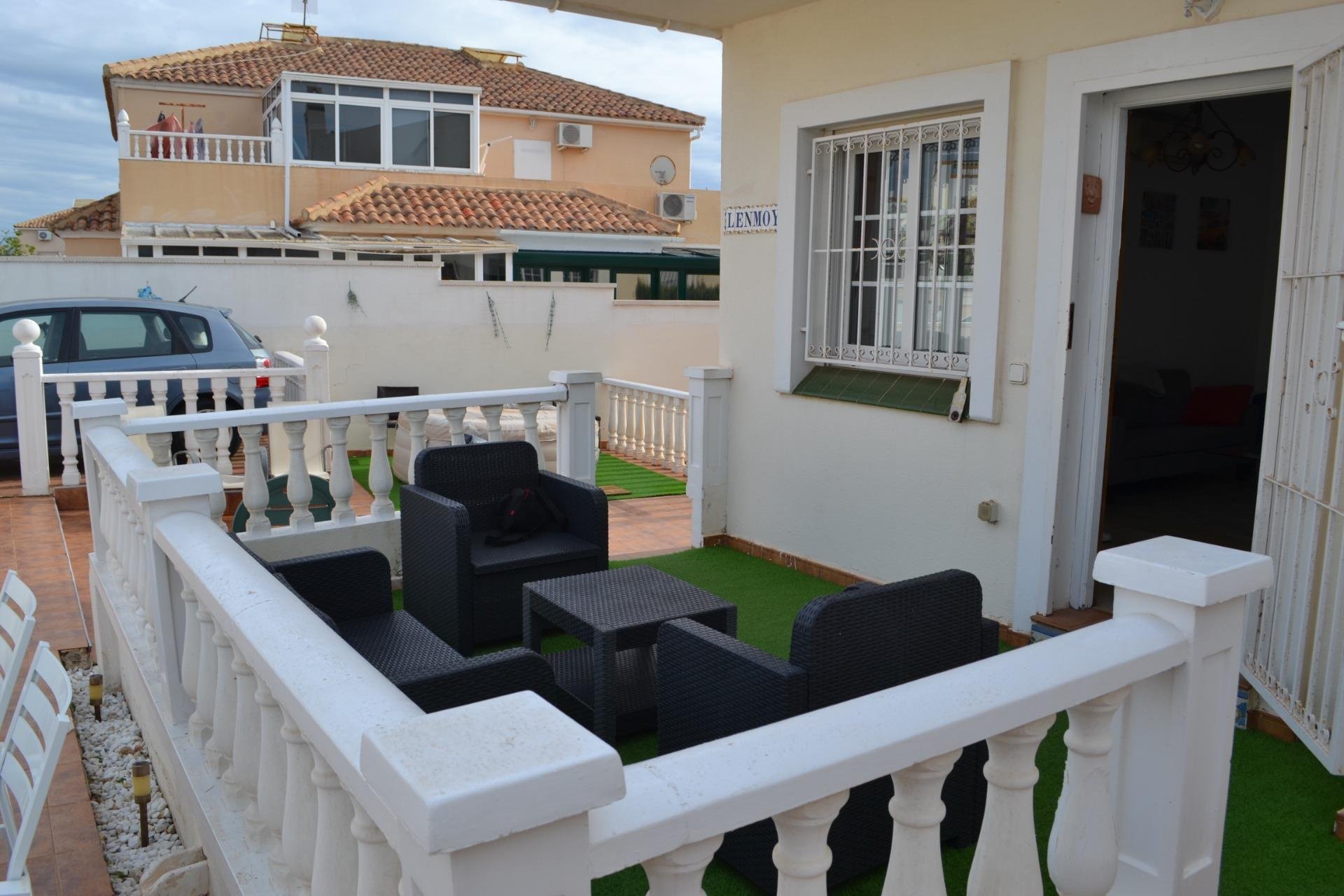 Wiederverkauf - Villa / Doppelhaushälfte -
Orihuela Costa - La Zenia