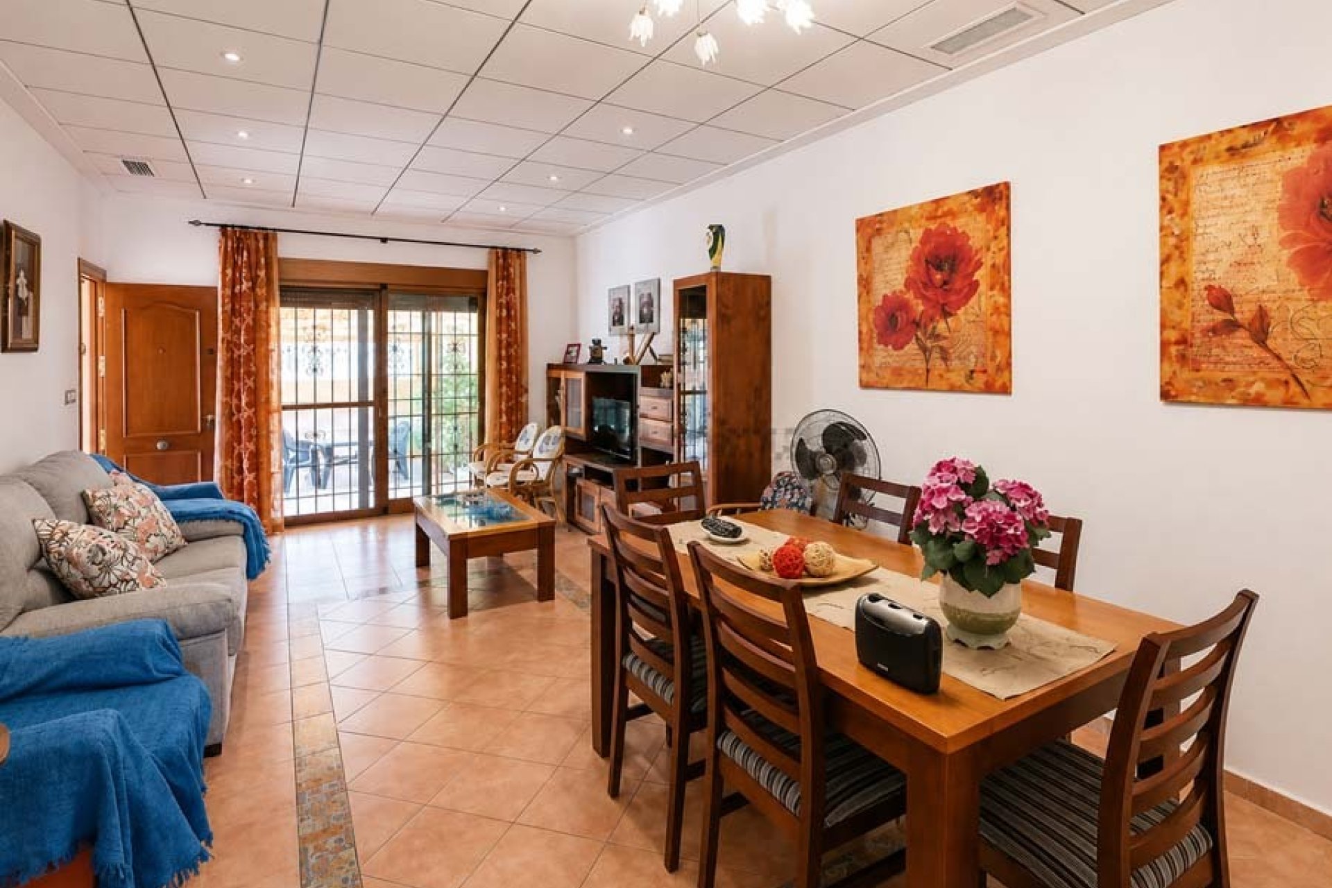 Wiederverkauf - Villa / Doppelhaushälfte -
Orihuela Costa - Punta Prima
