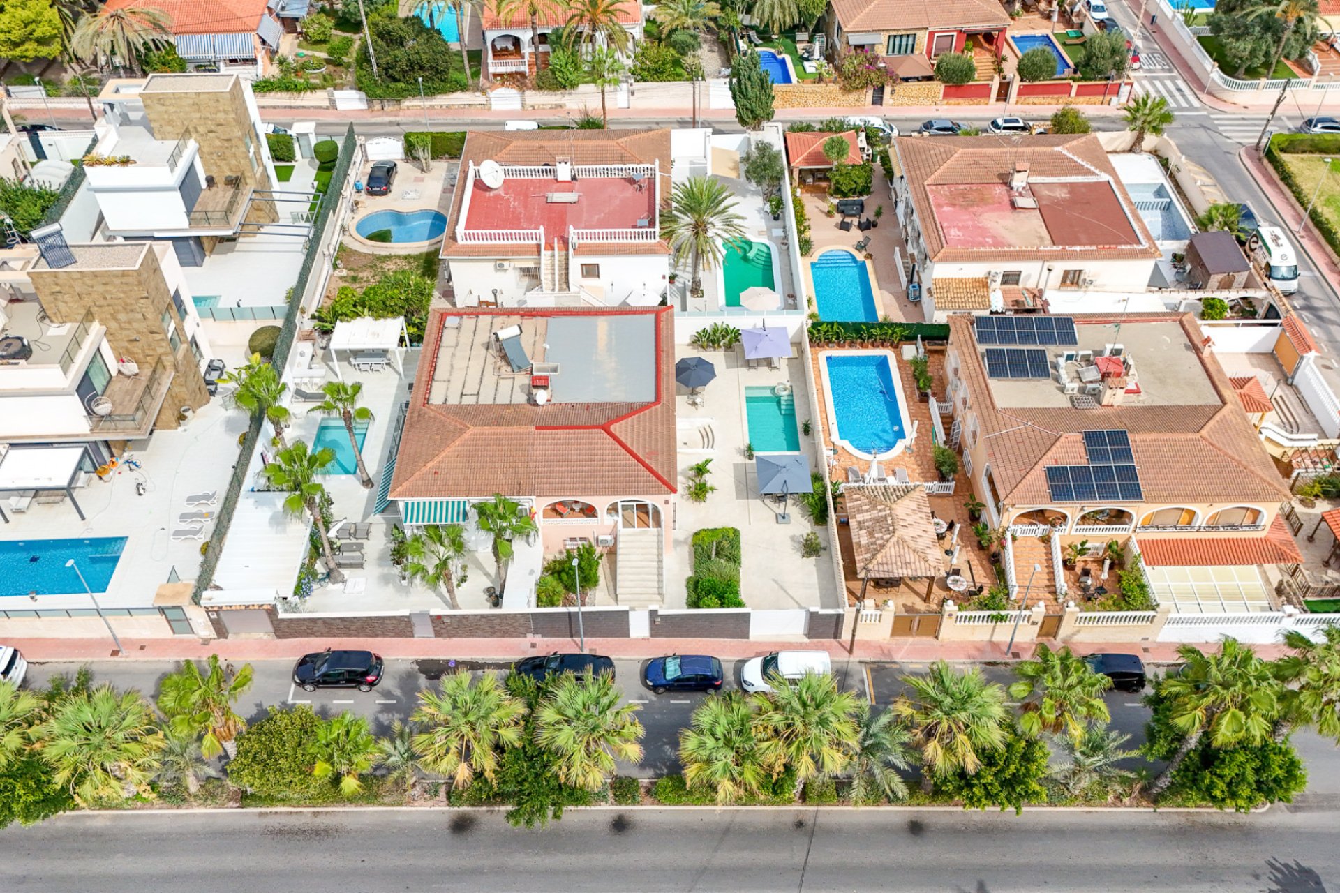Wiederverkauf - Villa / Doppelhaushälfte -
Punta Prima - Costa Blanca