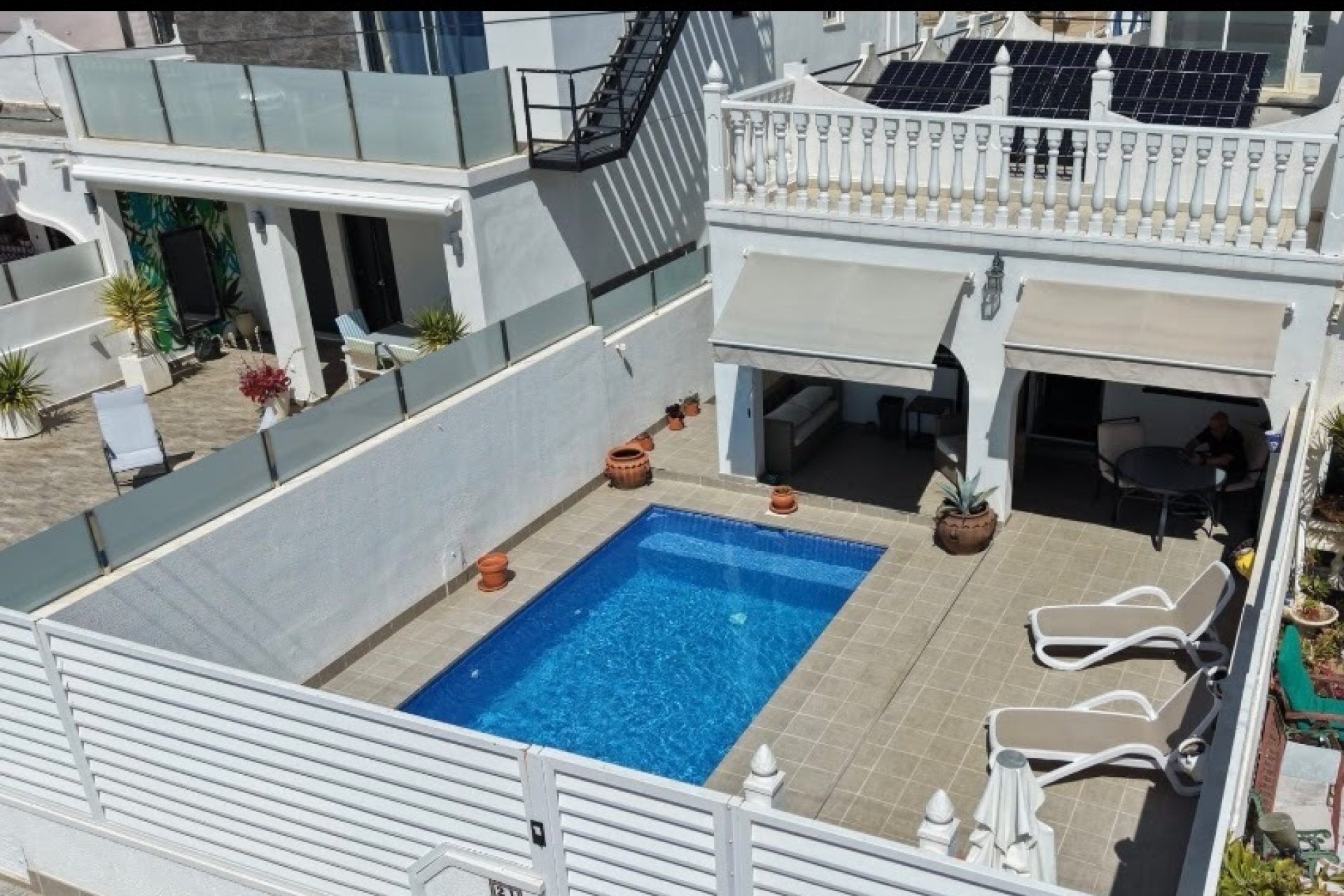 Wiederverkauf - Villa / Doppelhaushälfte -
San Miguel de Salinas - Inland