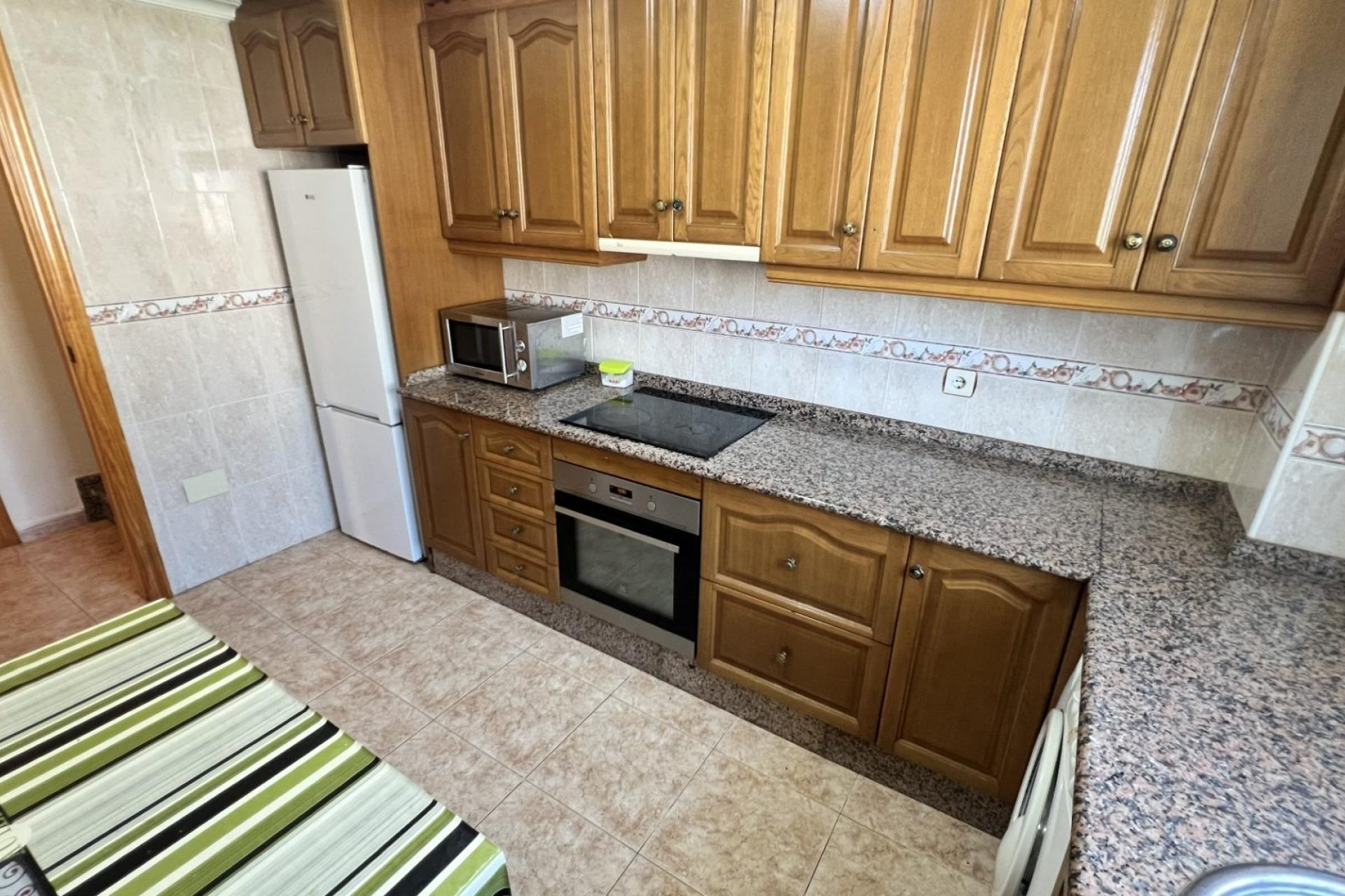 Wiederverkauf - Villa / Doppelhaushälfte -
Torrevieja - Aguas Nuevas