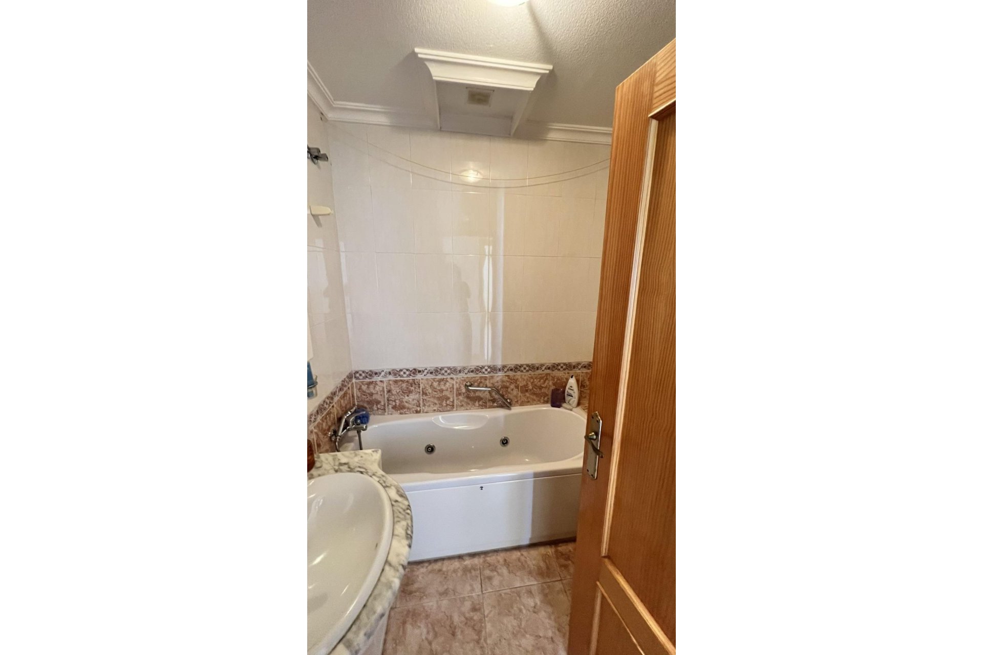 Wiederverkauf - Villa / Doppelhaushälfte -
Torrevieja - Aguas Nuevas