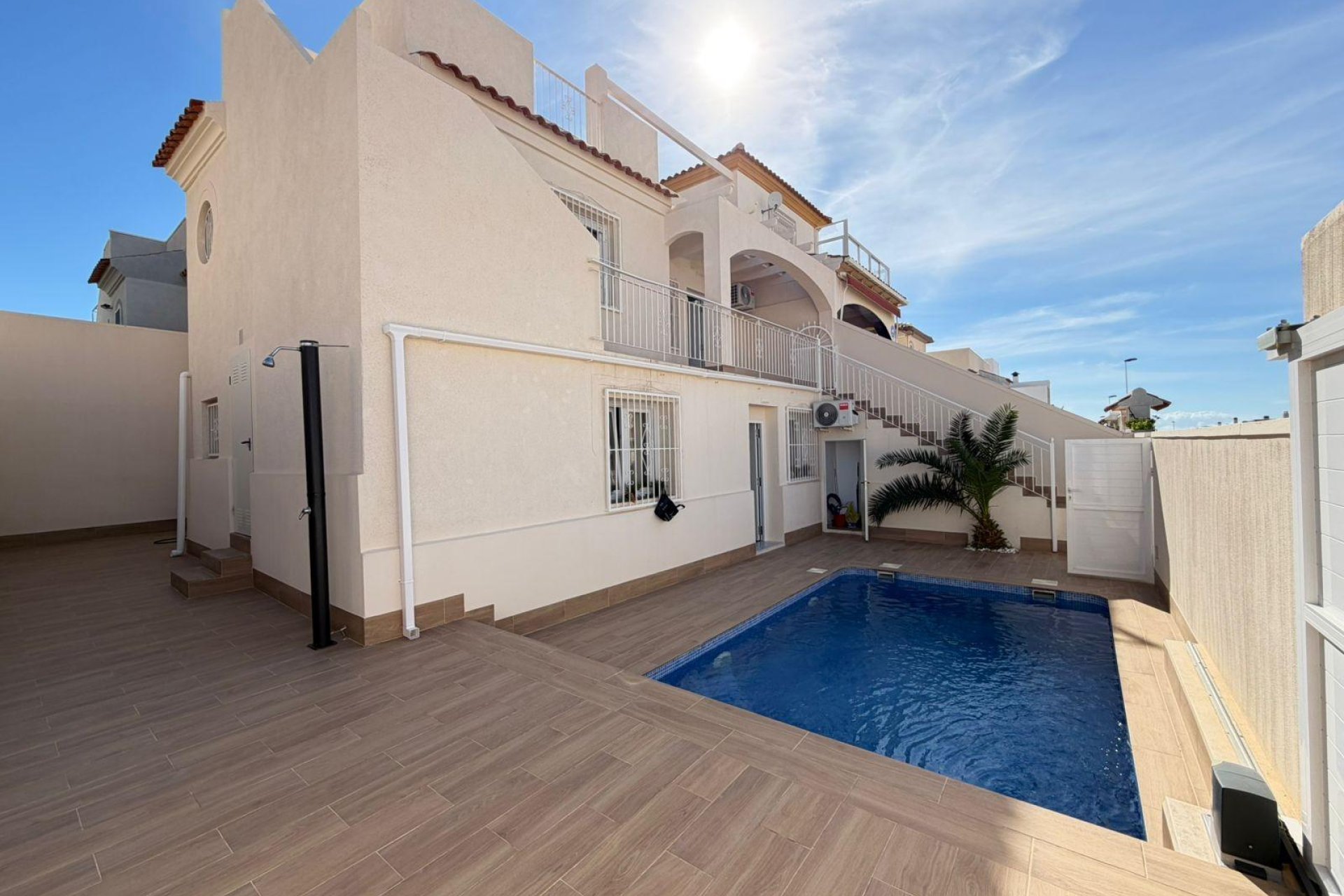 Wiederverkauf - Villa / Doppelhaushälfte -
Torrevieja - Cabo Cervera