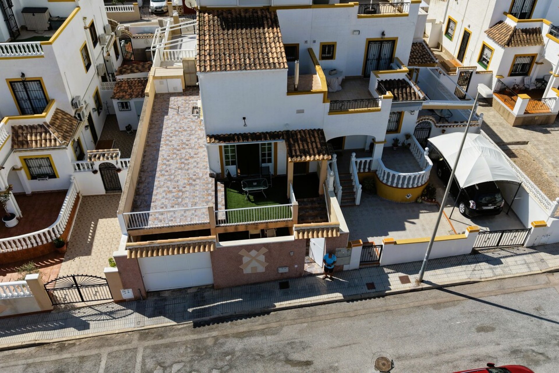 Wiederverkauf - Villa / Doppelhaushälfte -
Torrevieja - Costa Blanca