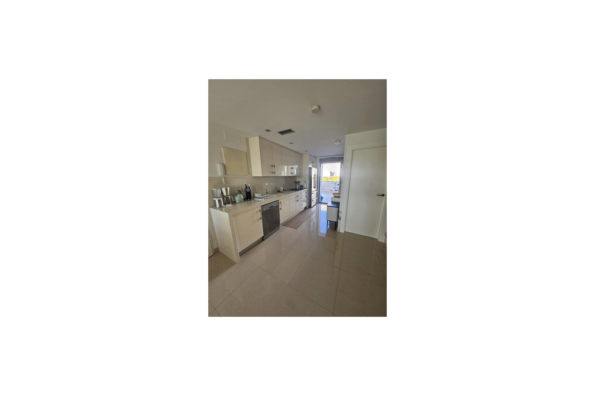 Wiederverkauf - Villa / Doppelhaushälfte -
Torrevieja - Costa Blanca