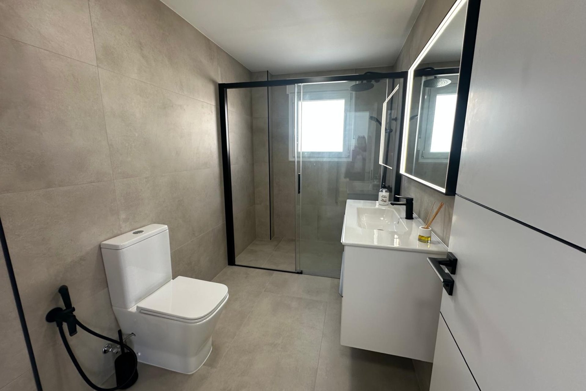 Wiederverkauf - Villa -
El Campello - Costa Blanca