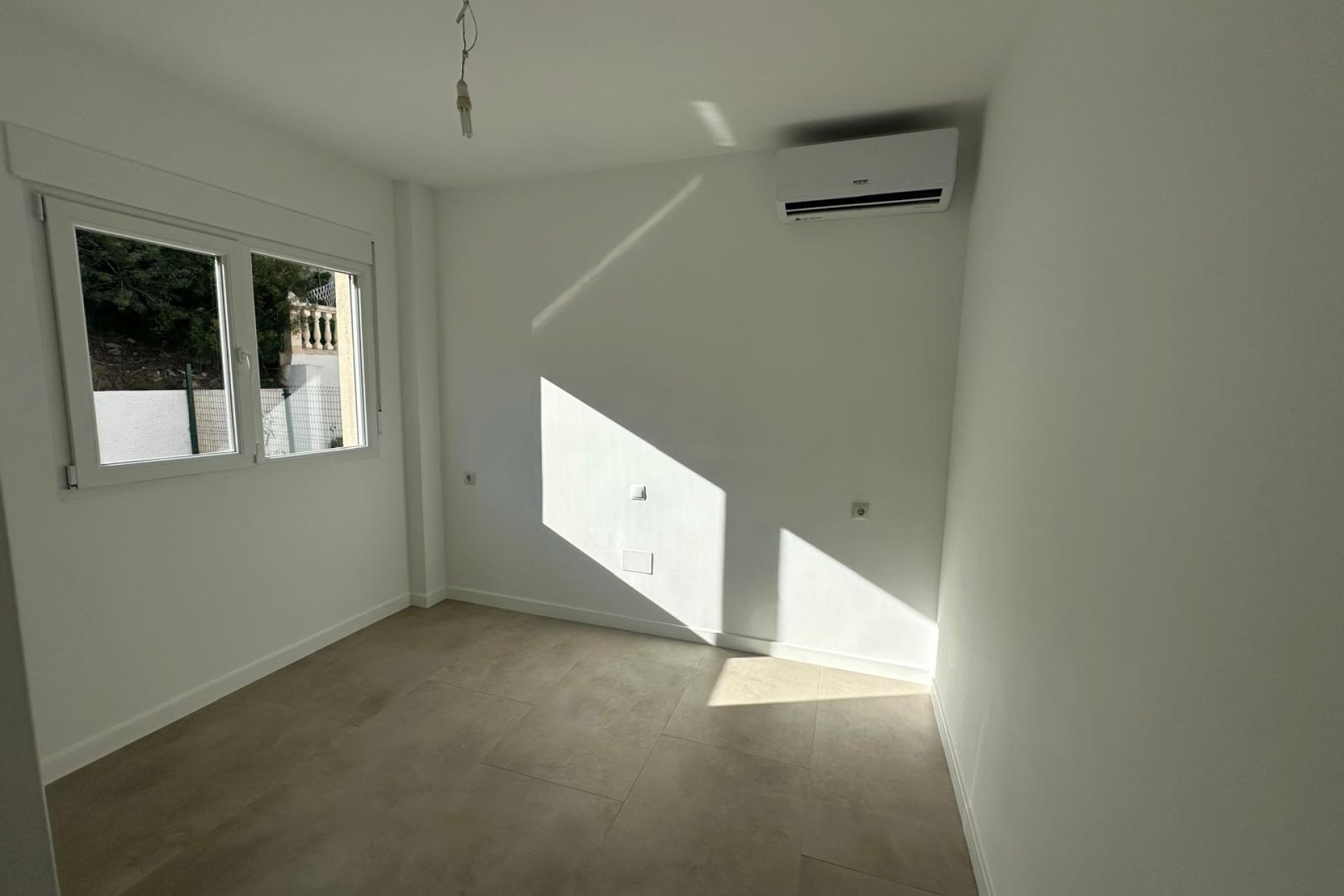 Wiederverkauf - Villa -
El Campello - Costa Blanca