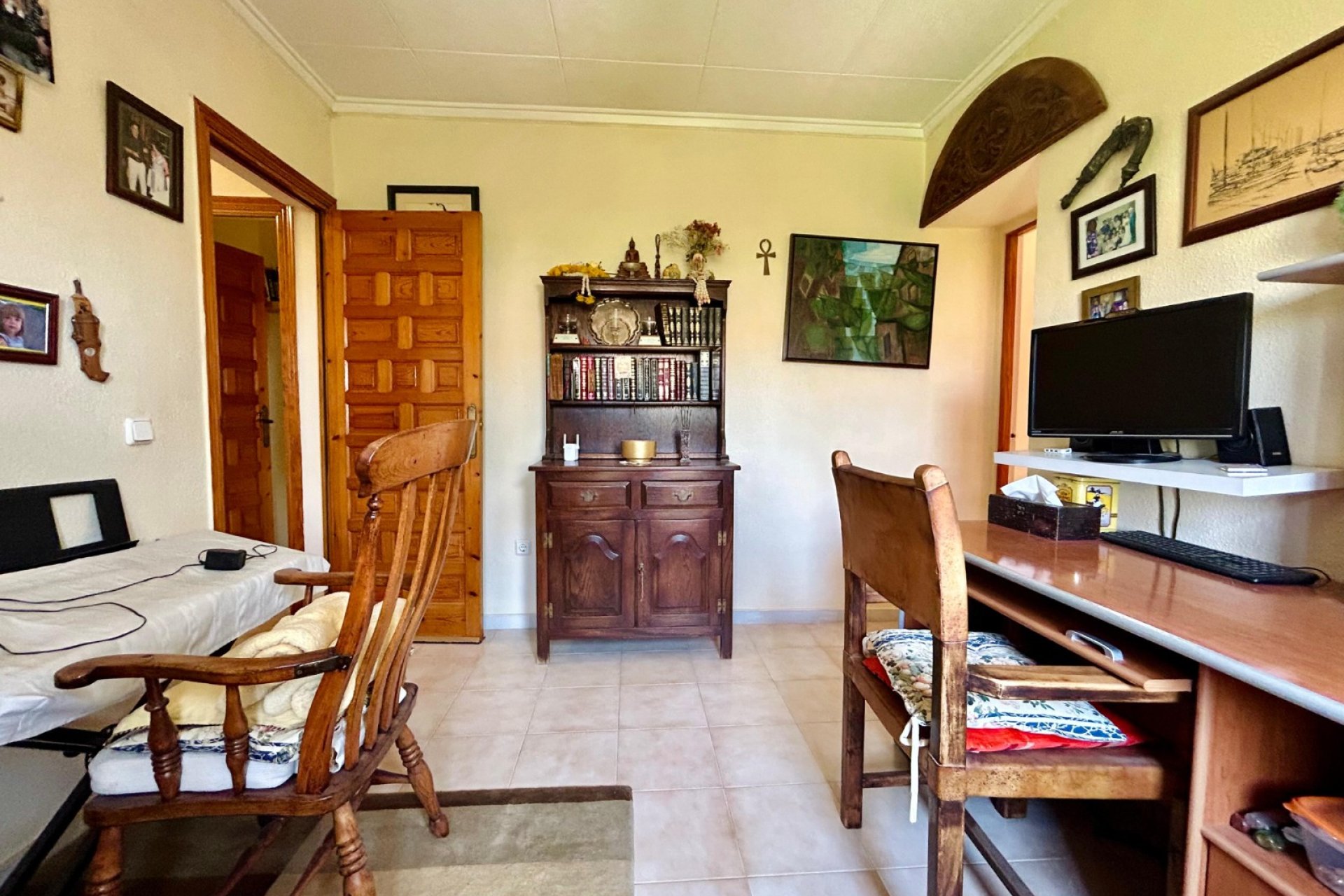 Wiederverkauf - Villa -
El Chaparral - Inland