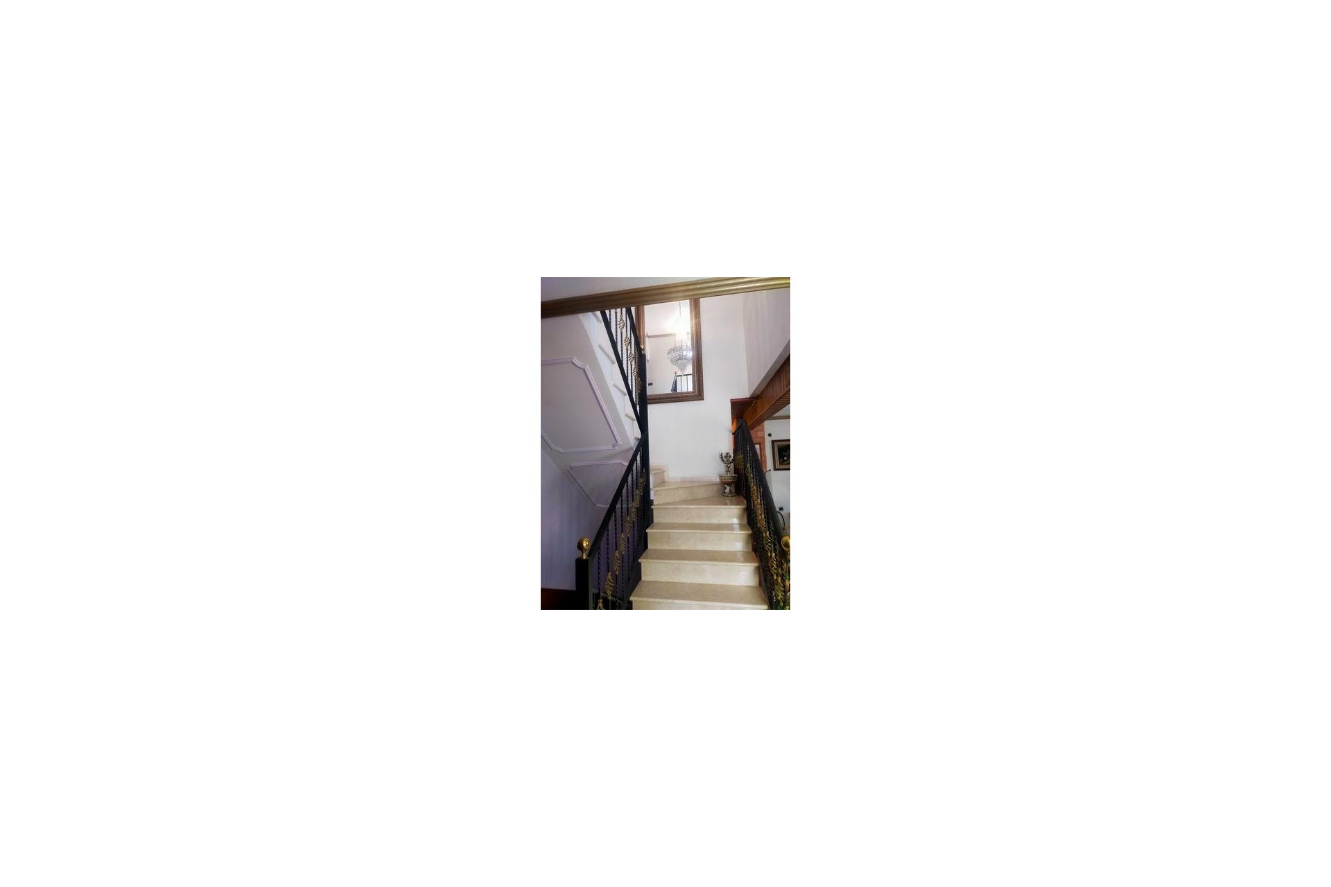 Wiederverkauf - Villa -
Elche - Costa Blanca