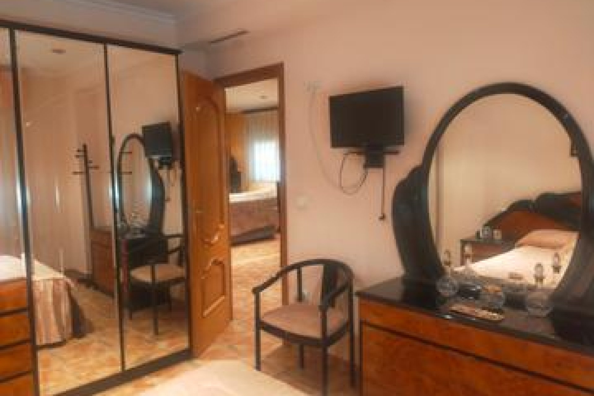 Wiederverkauf - Villa -
Elche - Costa Blanca