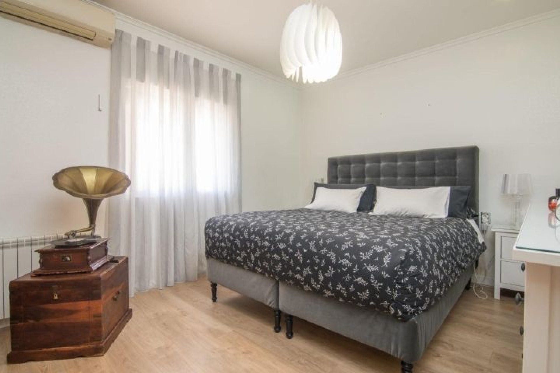 Wiederverkauf - Villa -
Elche - Costa Blanca