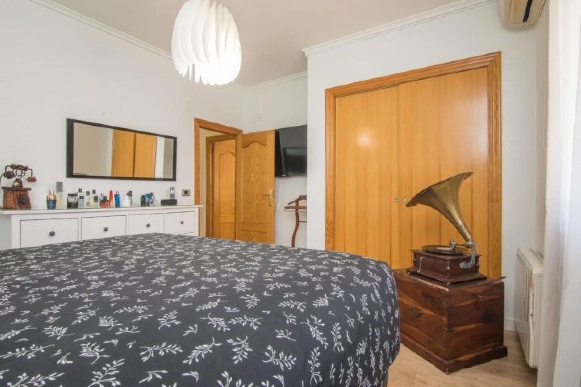Wiederverkauf - Villa -
Elche - Costa Blanca