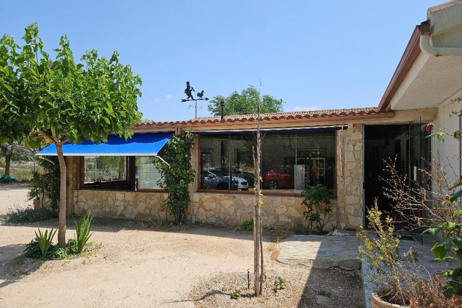 Wiederverkauf - Villa -
Elda - 03600