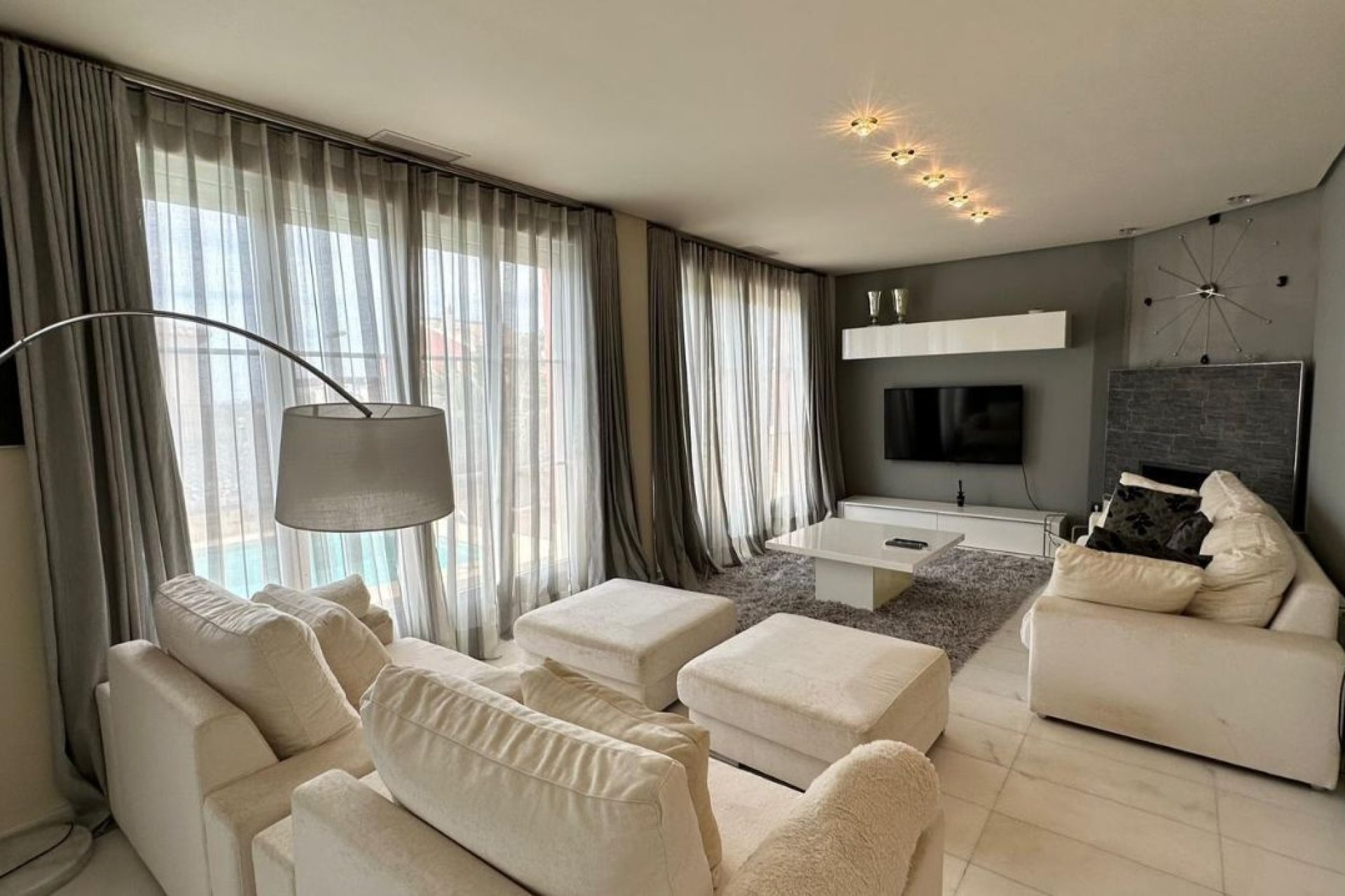 Wiederverkauf - Villa -
Finestrat - Costa Blanca