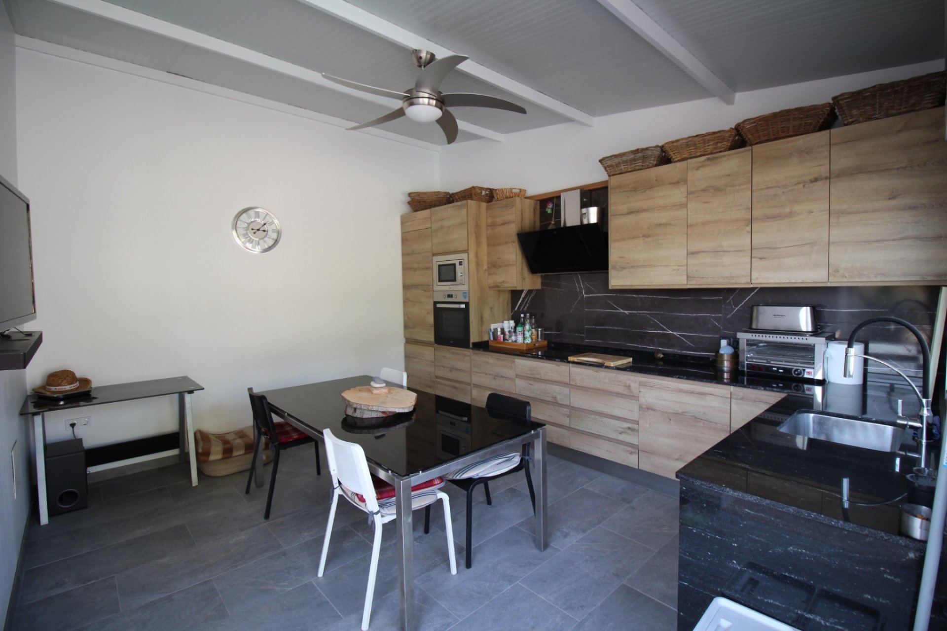 Wiederverkauf - Villa -
Fortuna - Inland