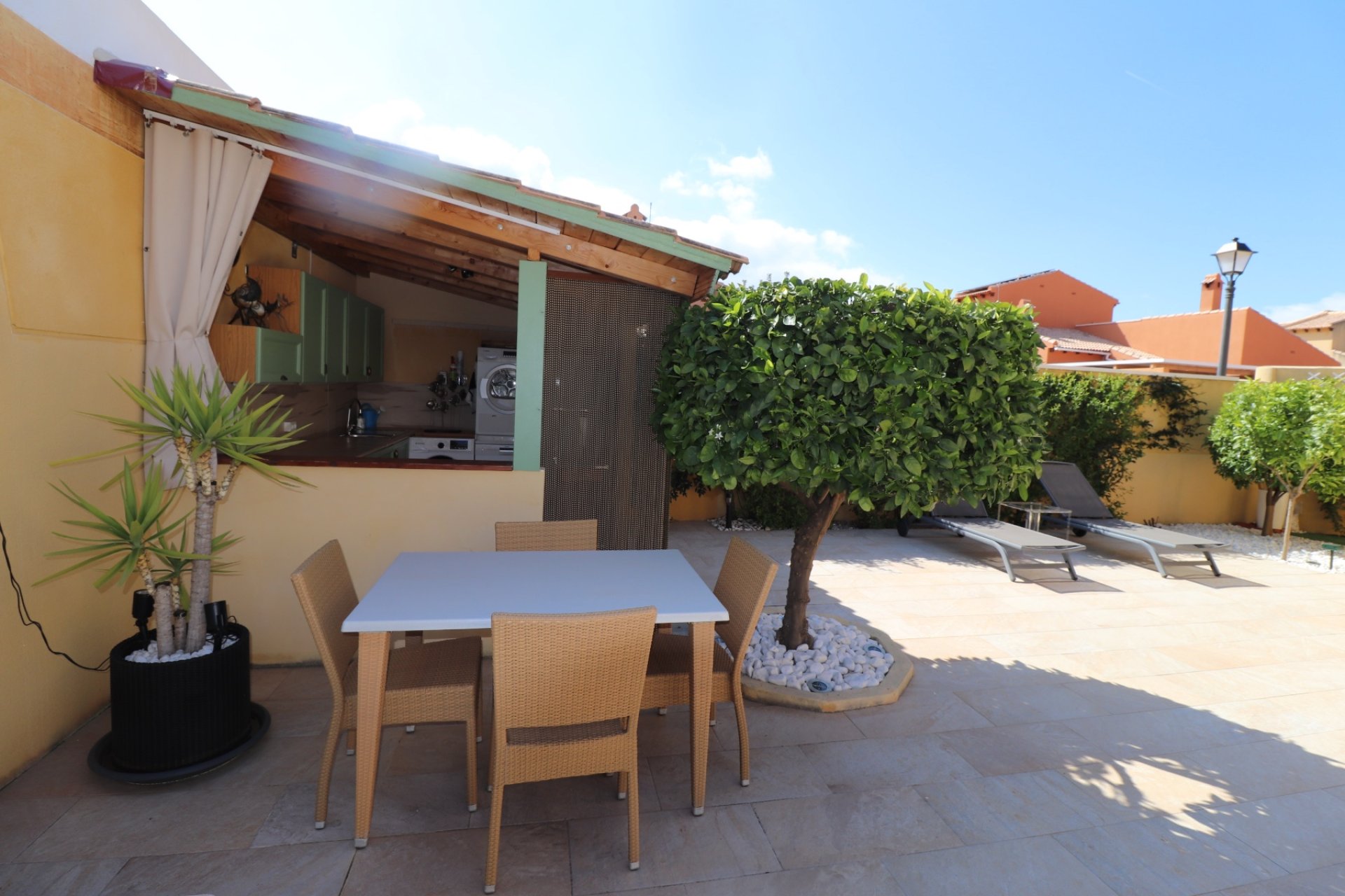 Wiederverkauf - Villa -
Fortuna - Inland