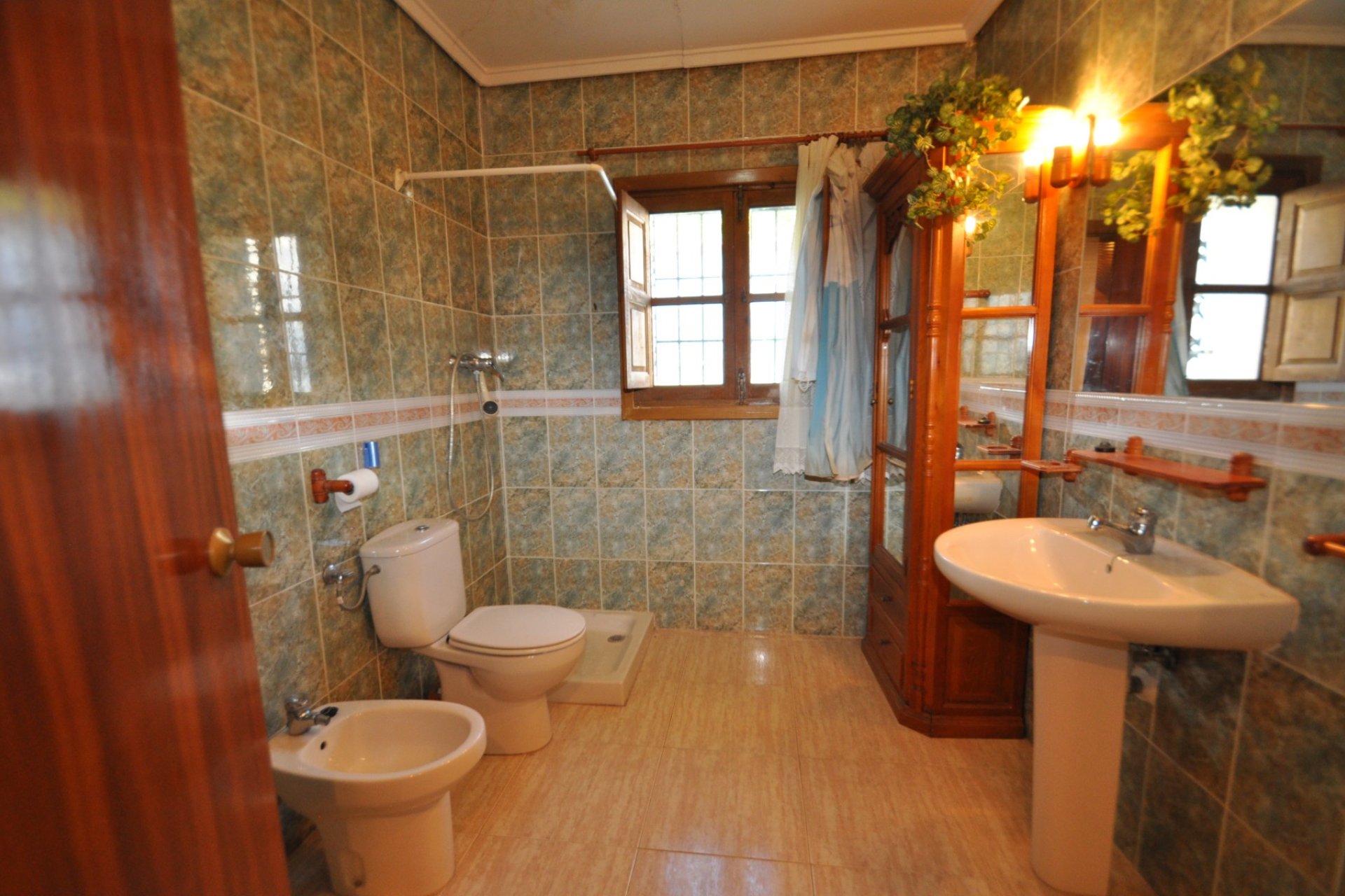 Wiederverkauf - Villa -
Fortuna - Inland