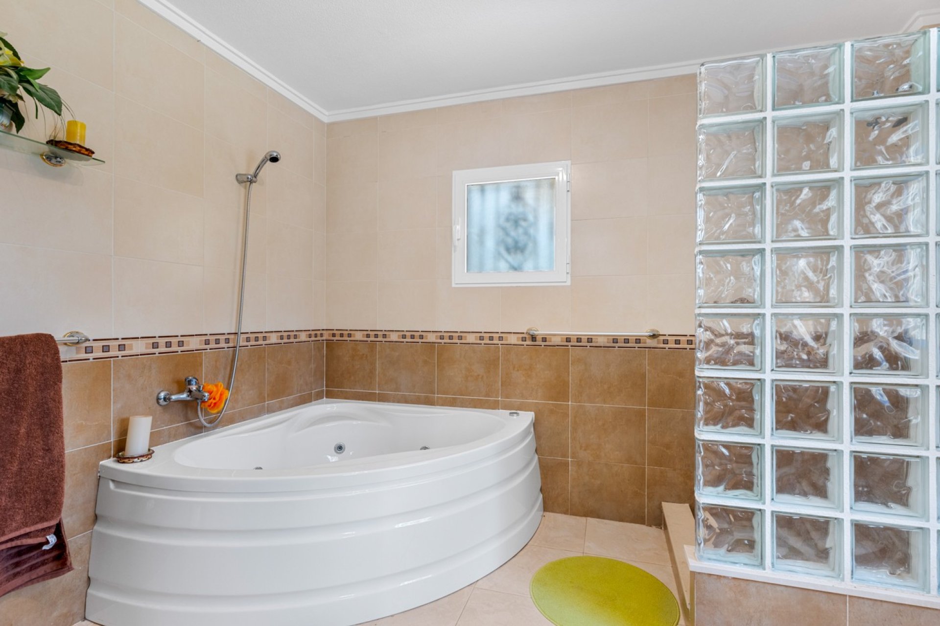 Wiederverkauf - Villa -
Jacarilla - Inland