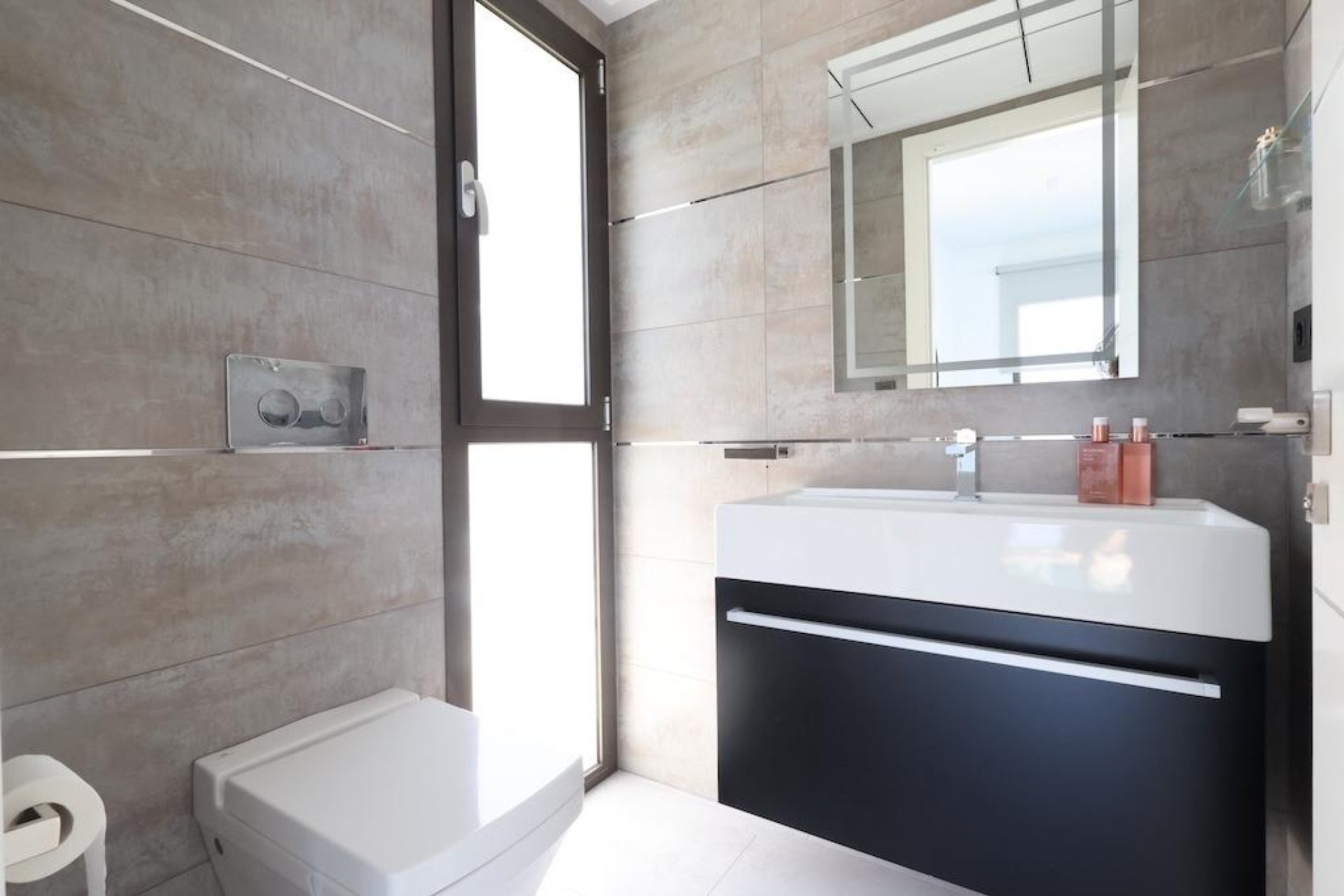 Wiederverkauf - Villa -
Jávea - Costa Blanca