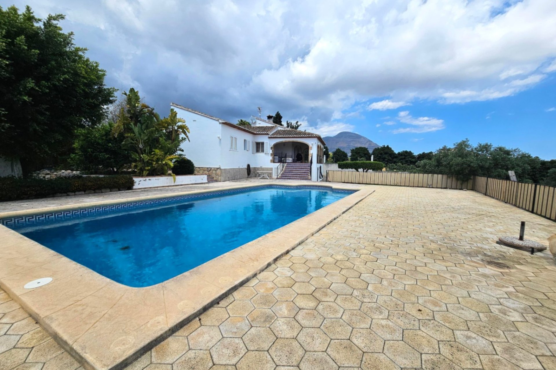 Wiederverkauf - Villa -
Jávea - Costa Blanca