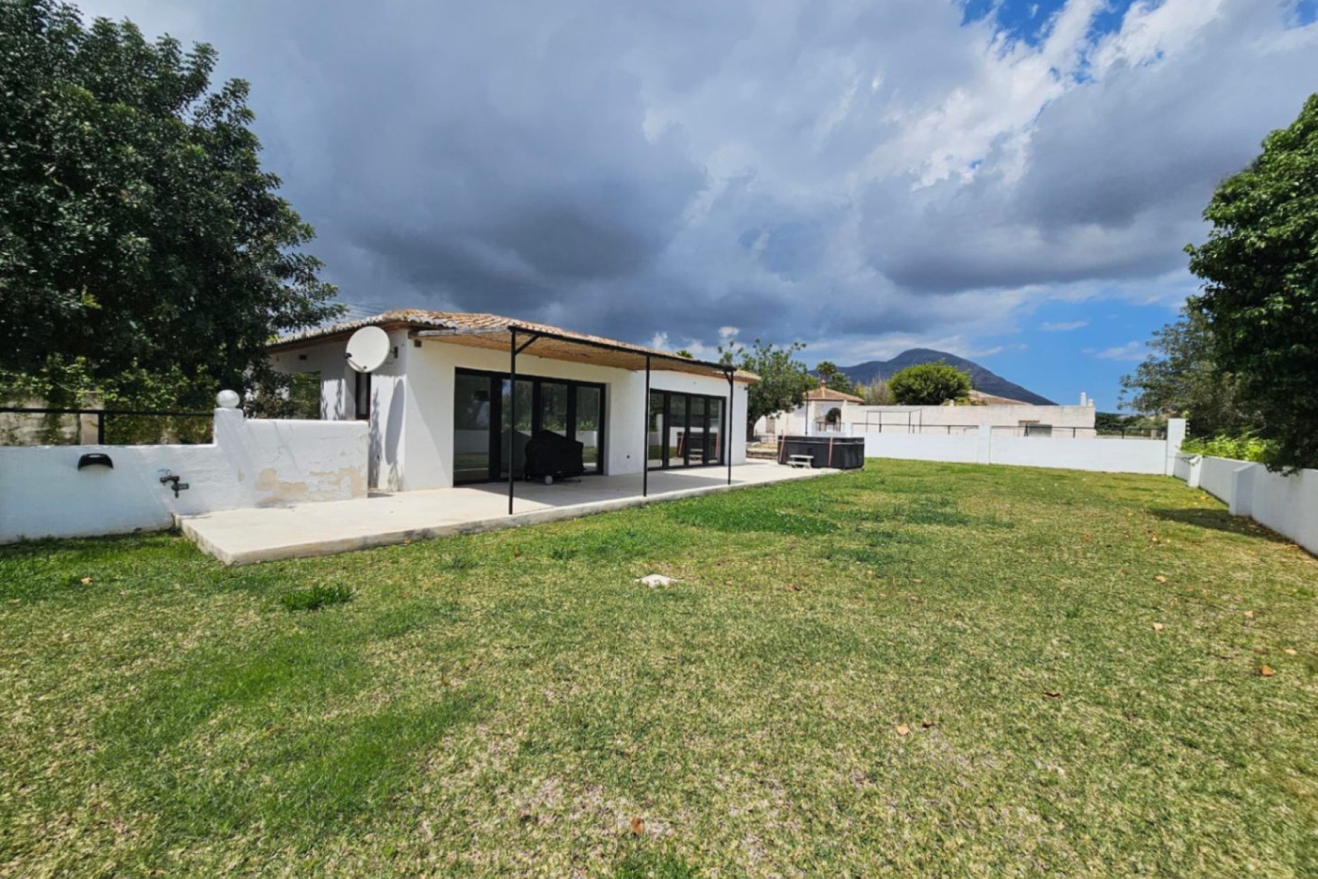 Wiederverkauf - Villa -
Jávea - Costa Blanca