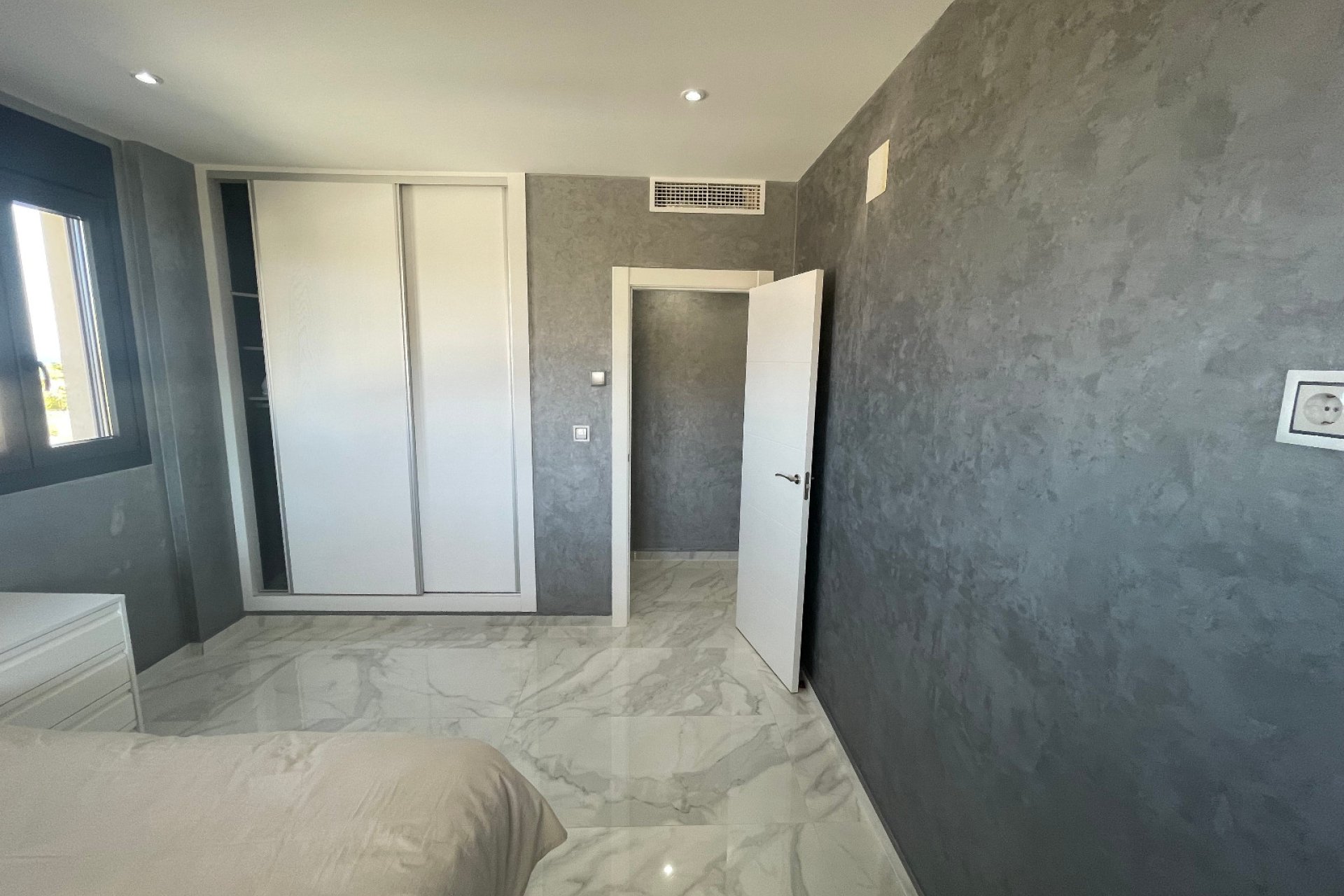 Wiederverkauf - Villa -
La Mata - Costa Blanca