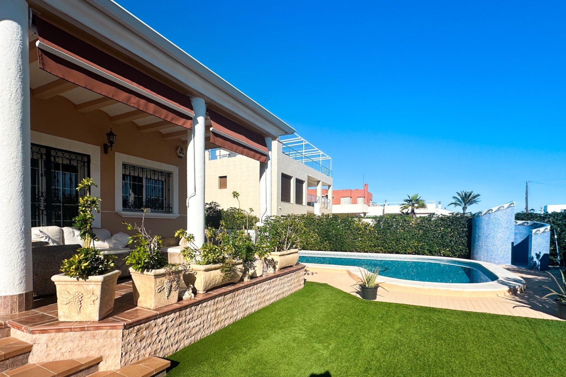 Wiederverkauf - Villa -
La Mata - Costa Blanca