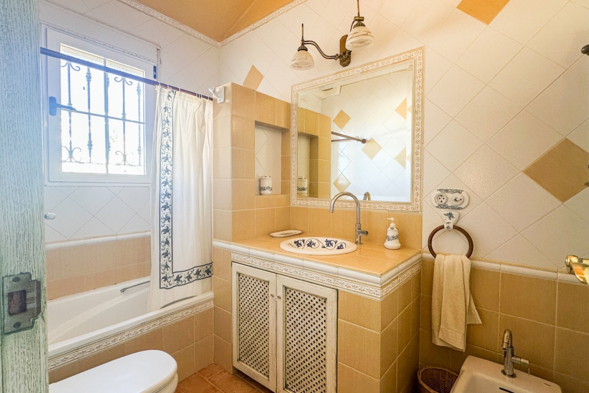 Wiederverkauf - Villa -
La Mata - Costa Blanca