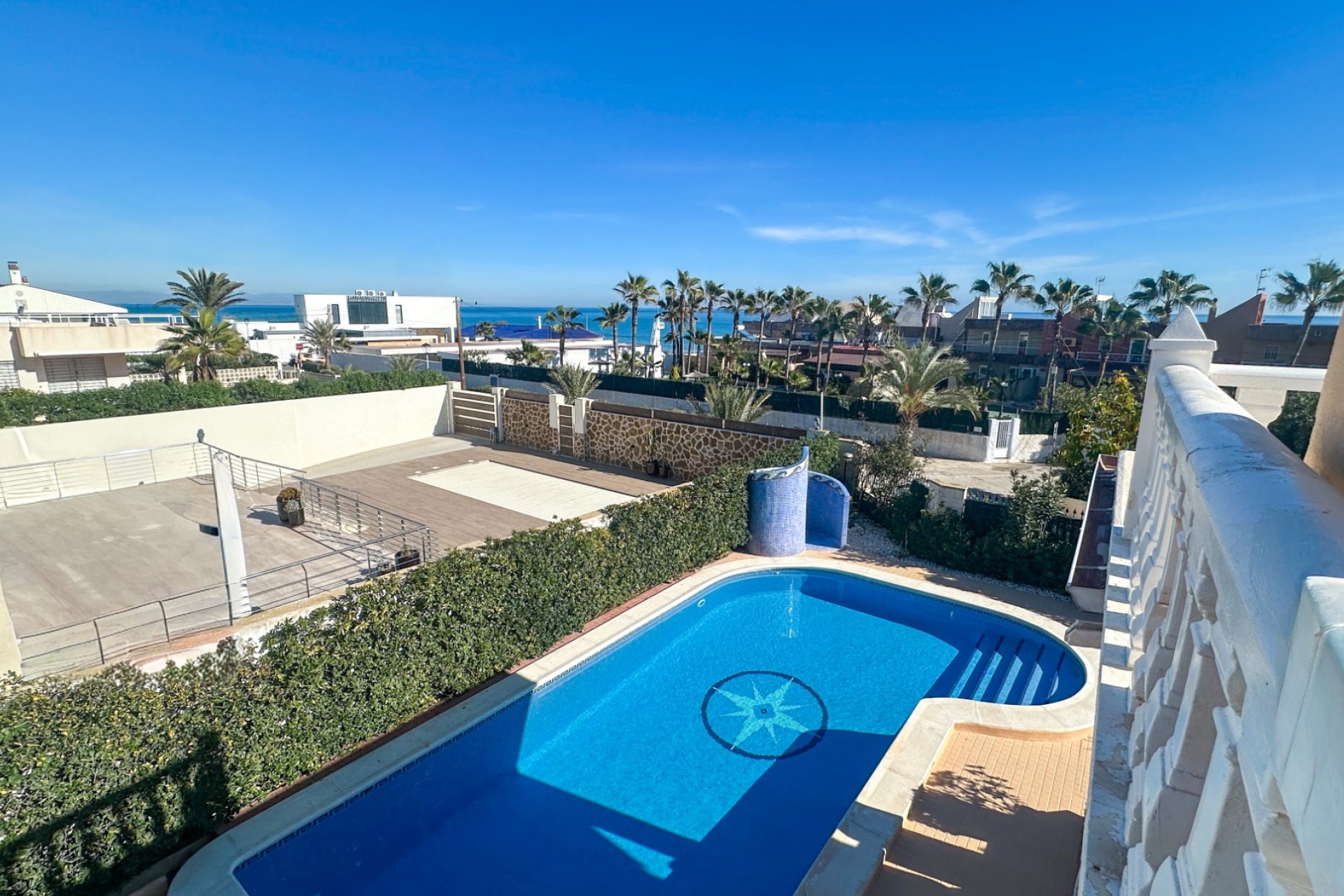 Wiederverkauf - Villa -
La Mata - Costa Blanca