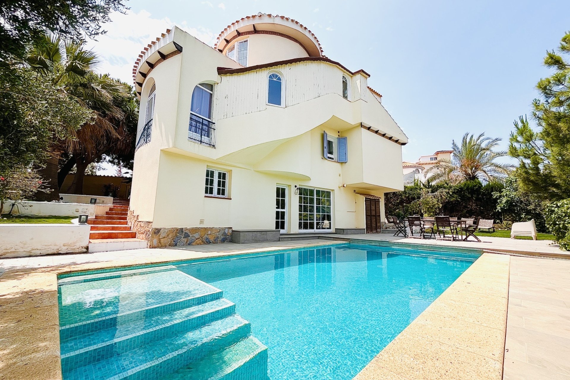 Wiederverkauf - Villa -
La Zenia - Costa Blanca