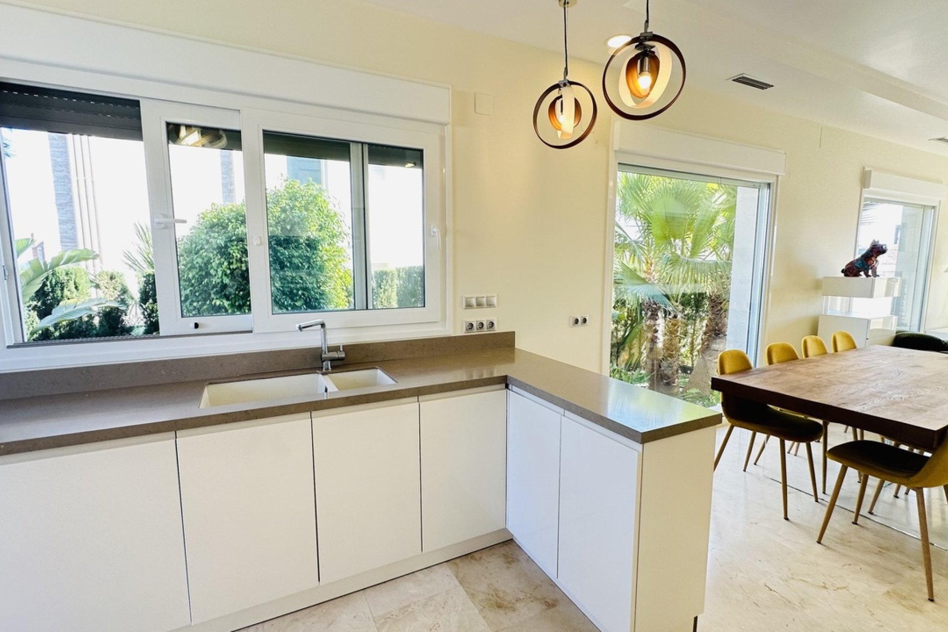 Wiederverkauf - Villa -
La Zenia - Costa Blanca