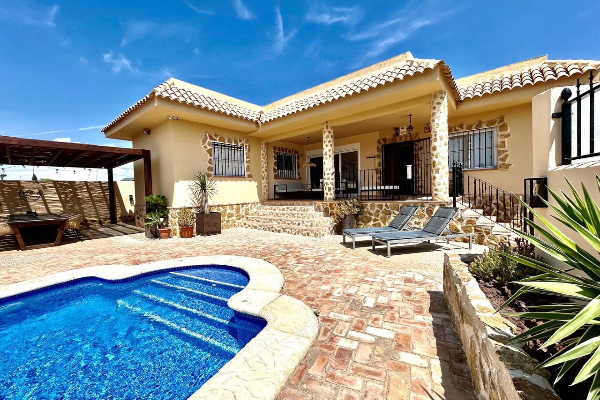 Wiederverkauf - Villa -
La Zenia - Costa Blanca