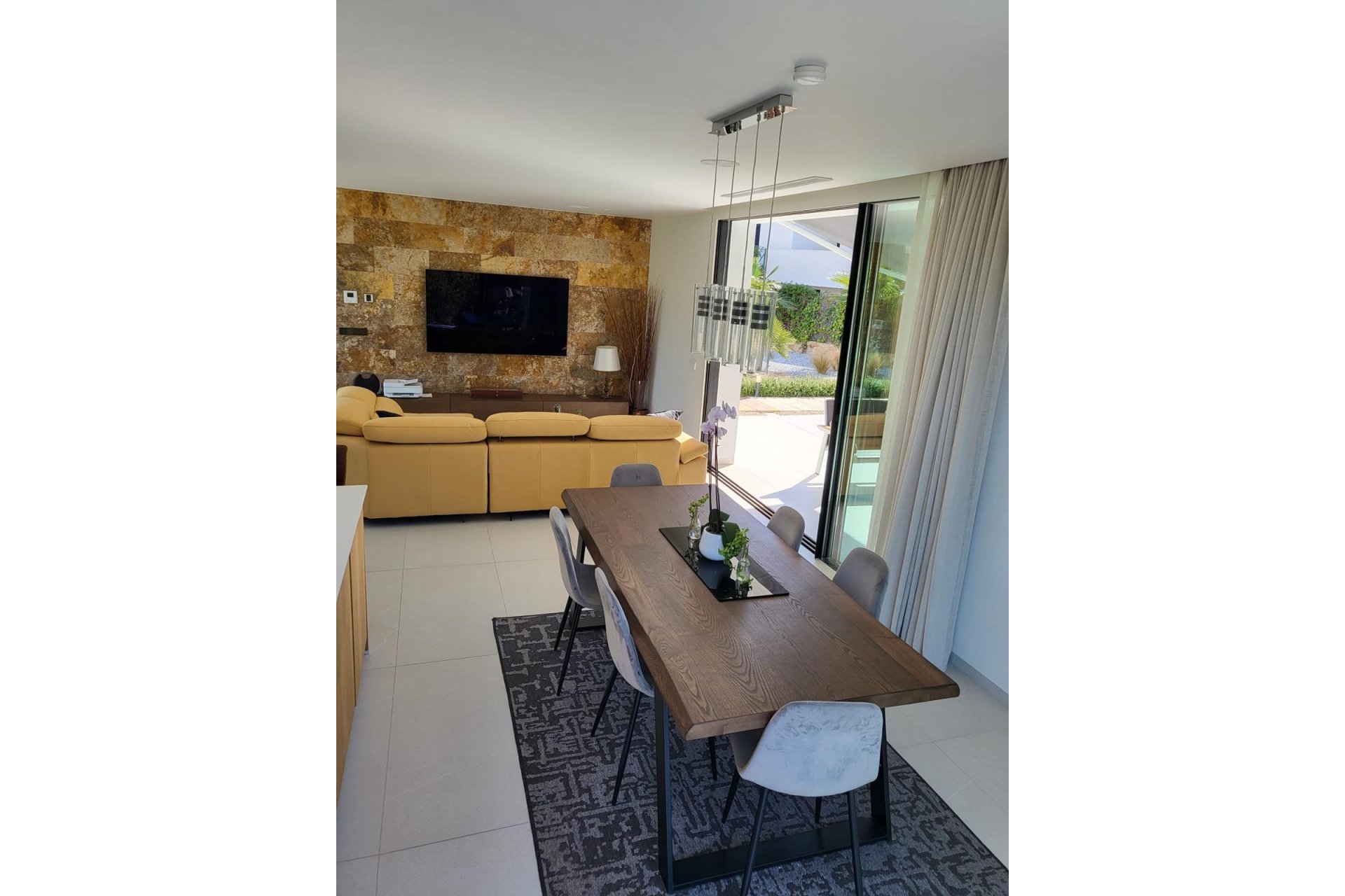 Wiederverkauf - Villa -
Las Colinas Golf - Costa Blanca