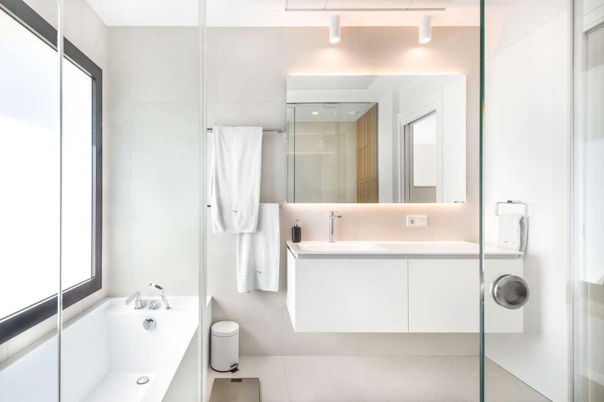 Wiederverkauf - Villa -
Las Colinas Golf - Costa Blanca