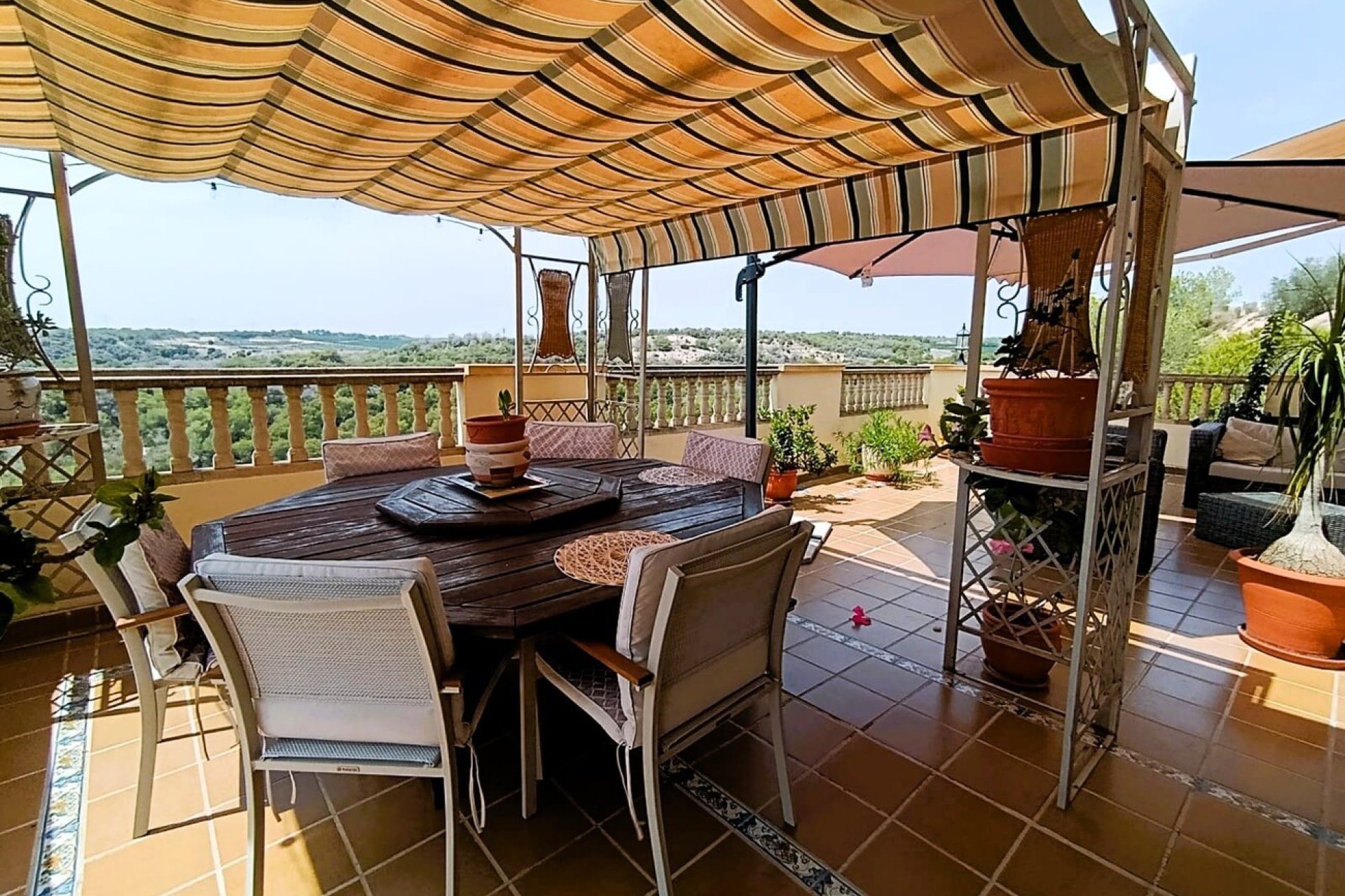 Wiederverkauf - Villa -
Las Ramblas Golf - Inland