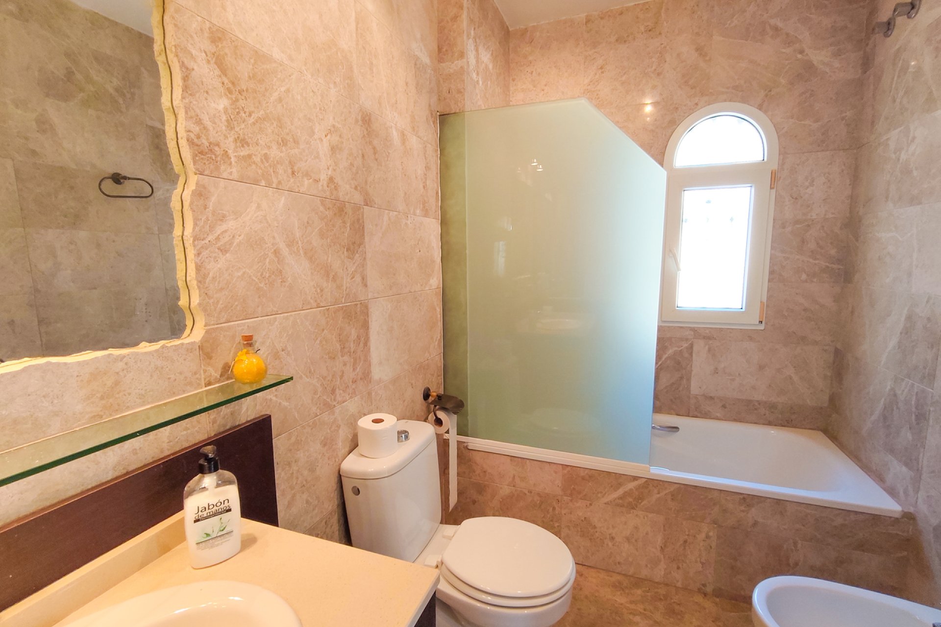Wiederverkauf - Villa -
Las Ramblas Golf - Inland
