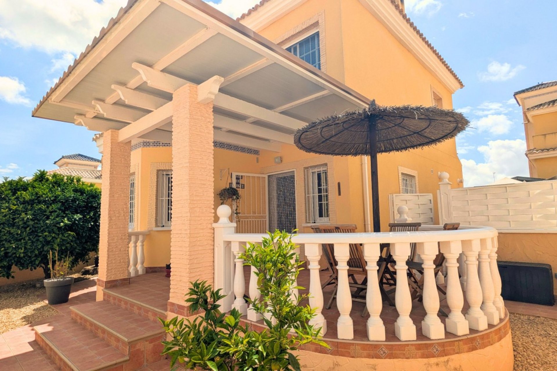 Wiederverkauf - Villa -
Lo Crispin - Inland