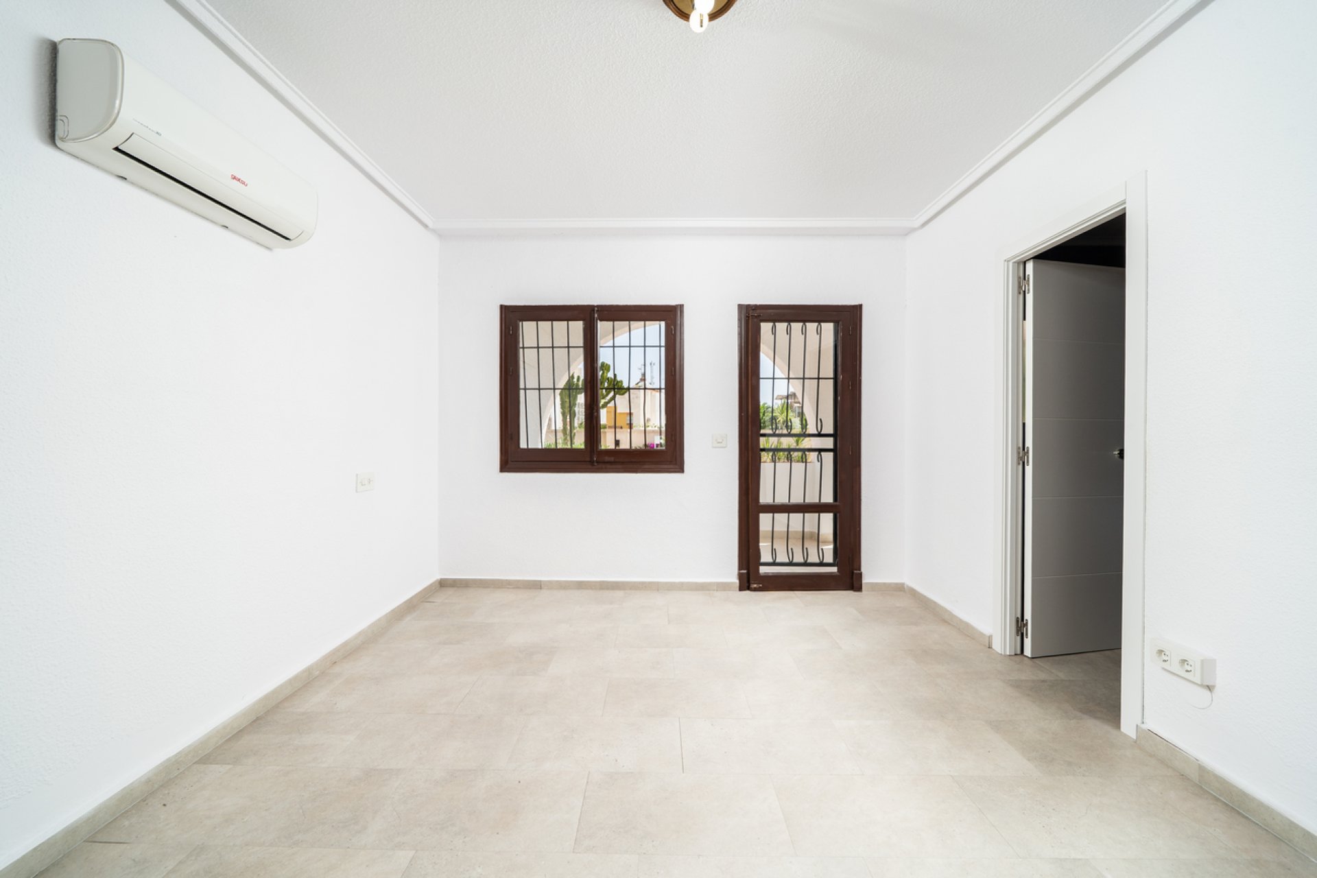 Wiederverkauf - Villa -
Los Balcones - Costa Blanca