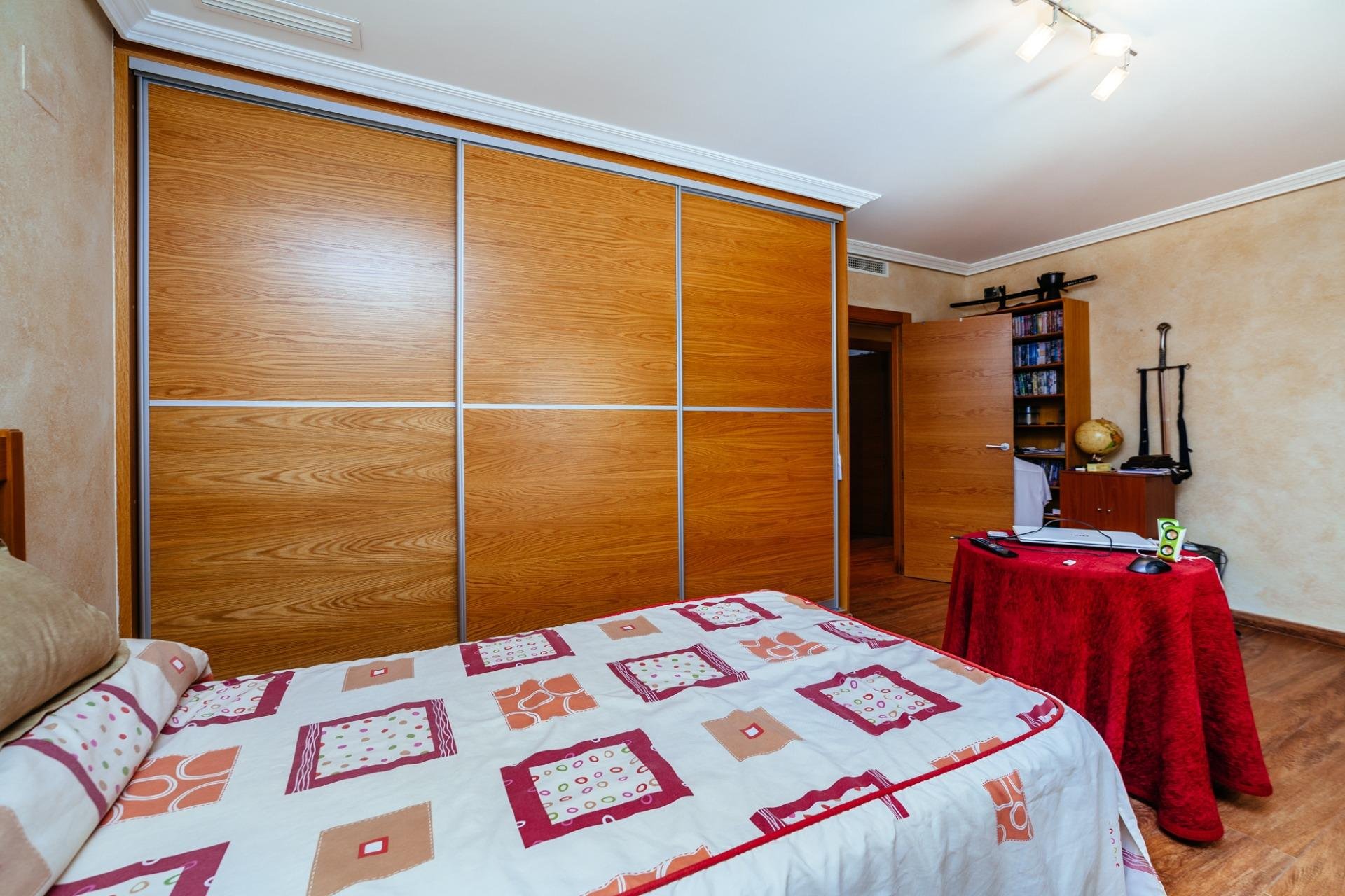 Wiederverkauf - Villa -
Los Montesinos - Montesinos  Los