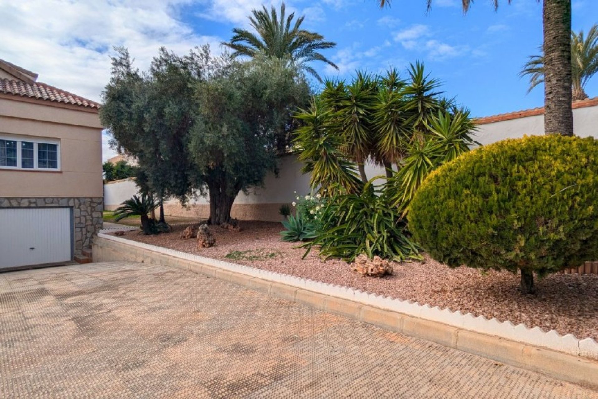 Wiederverkauf - Villa -
Mil Palmeras - Costa Blanca