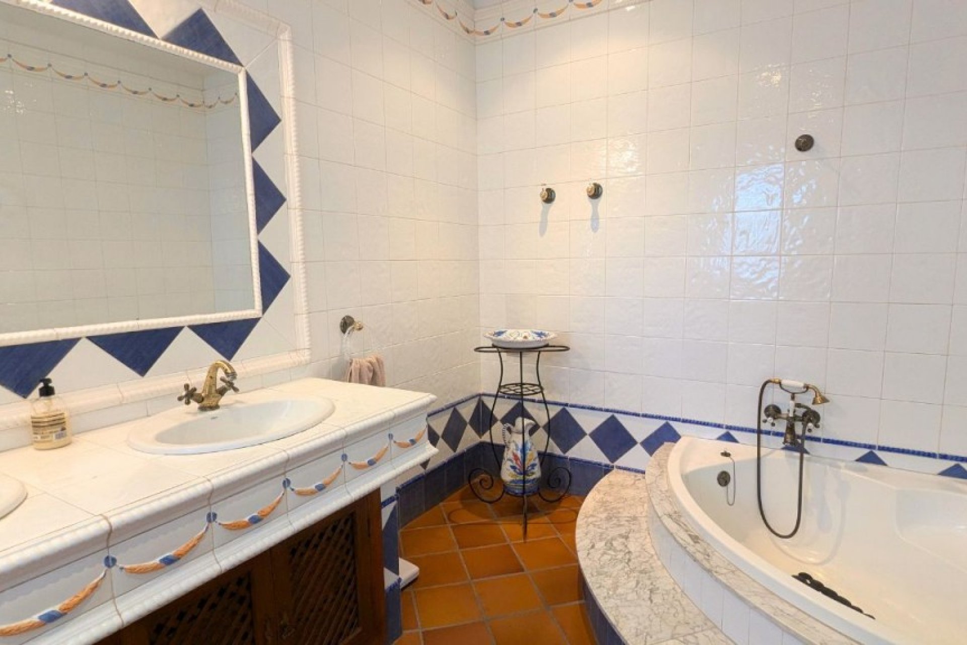 Wiederverkauf - Villa -
Mil Palmeras - Costa Blanca