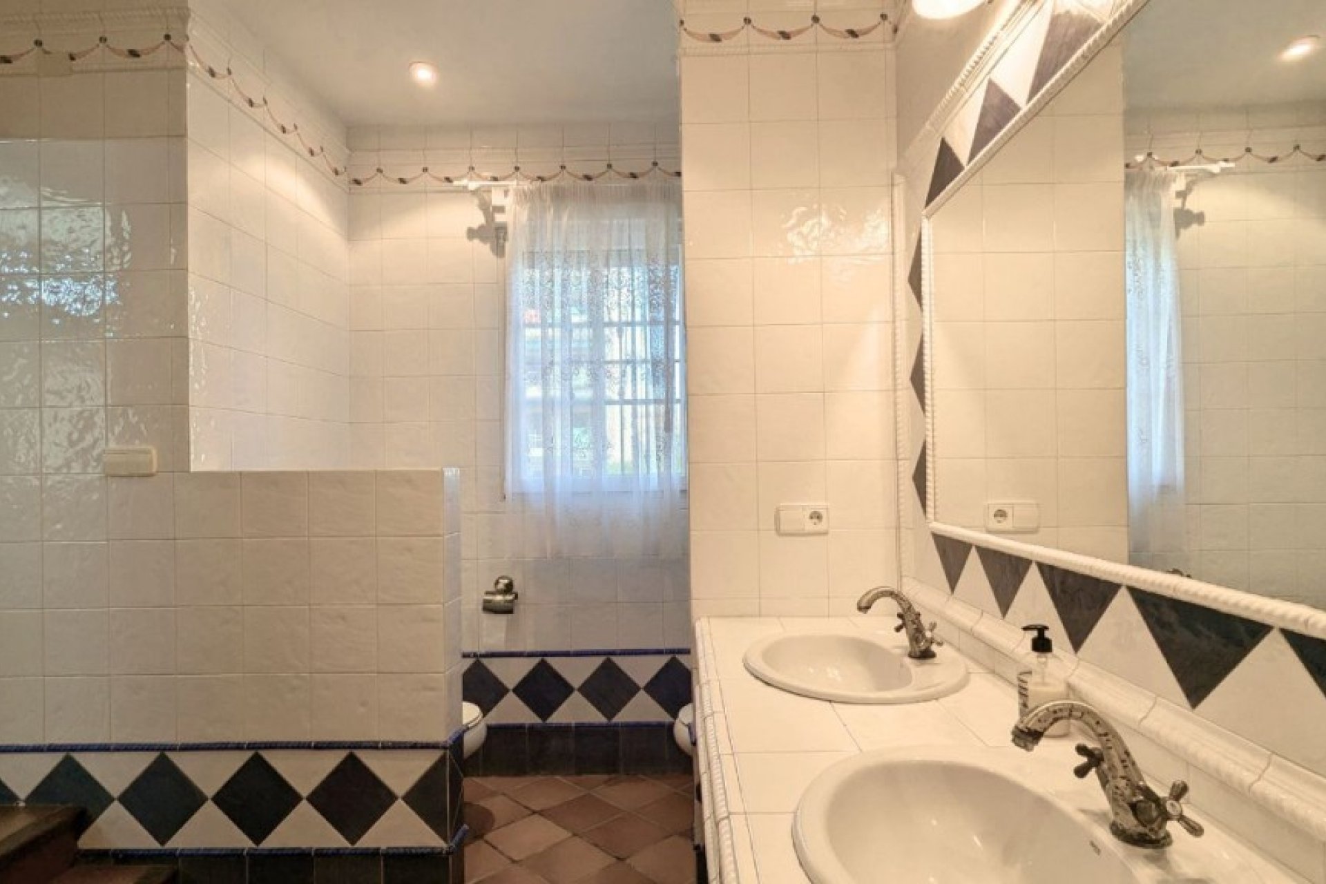 Wiederverkauf - Villa -
Mil Palmeras - Costa Blanca